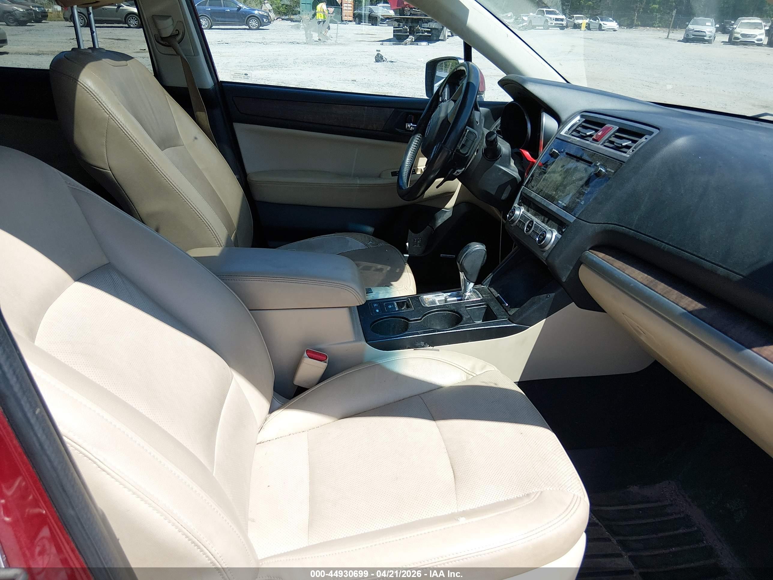 SUBARU OUTBACK image 5