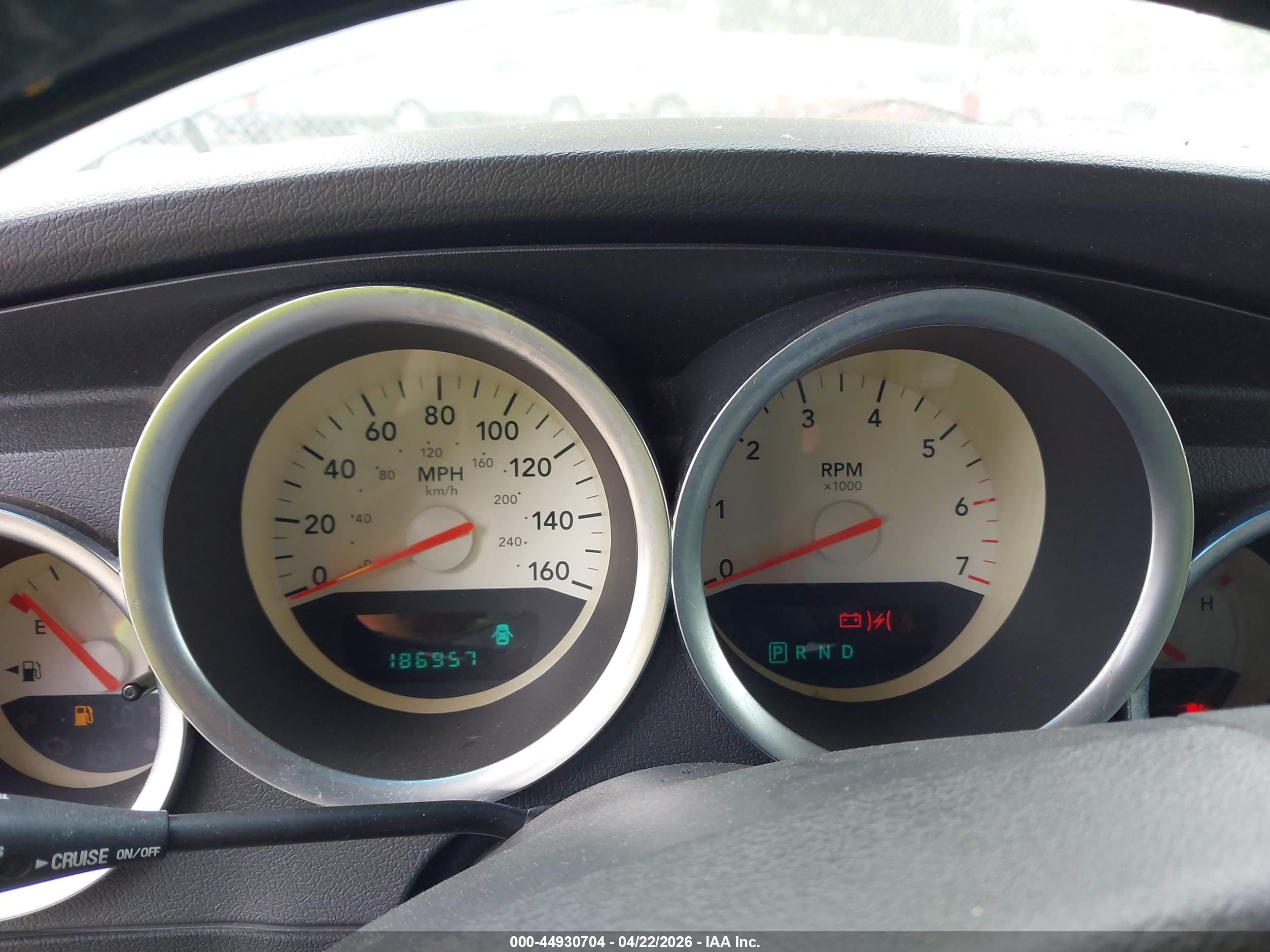 DODGE MAGNUM image 7