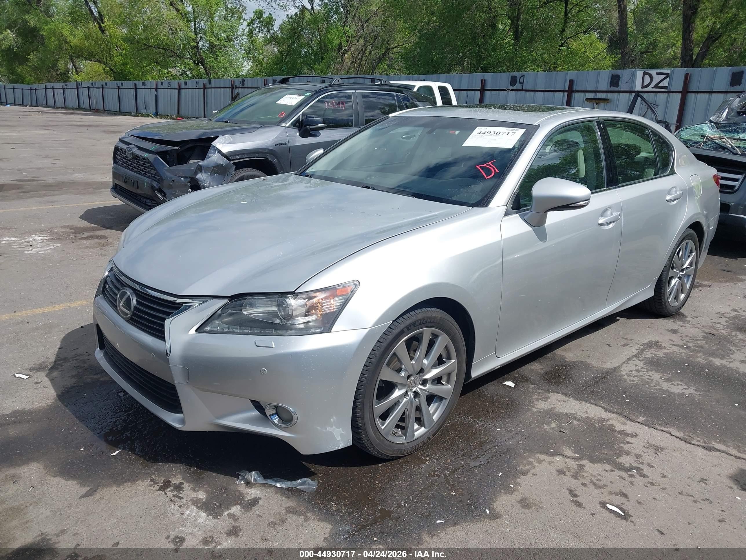 LEXUS GS image 2