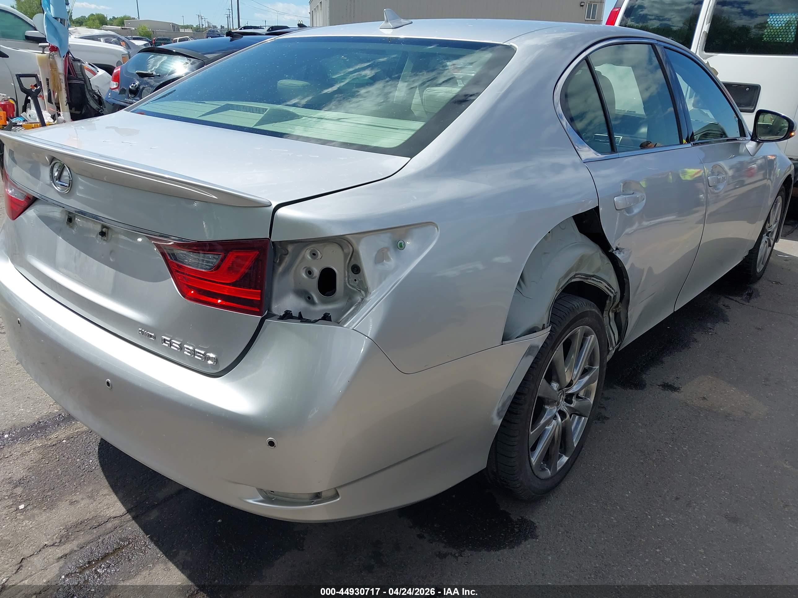 LEXUS GS image 6