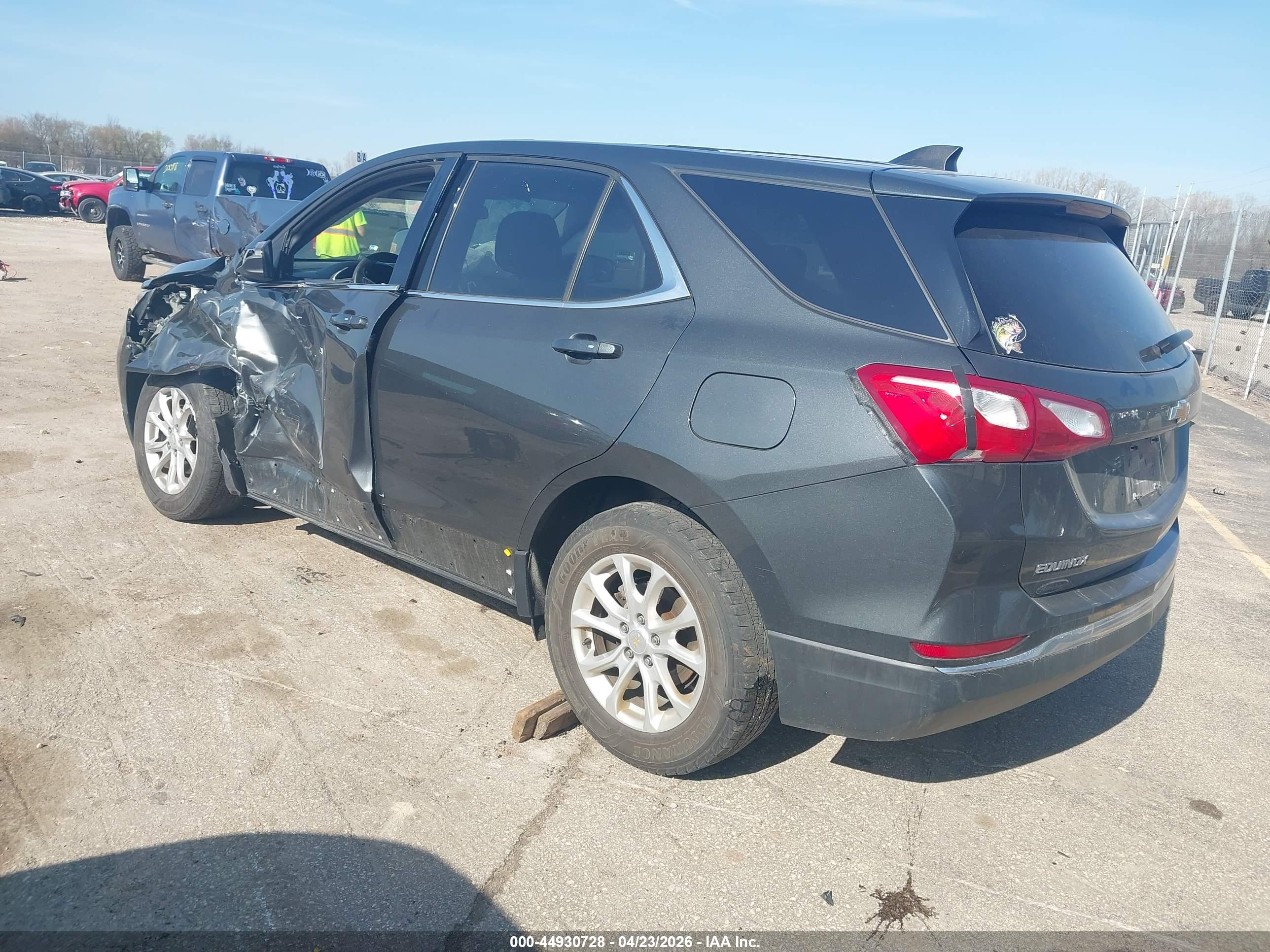 CHEVROLET EQUINOX image 3