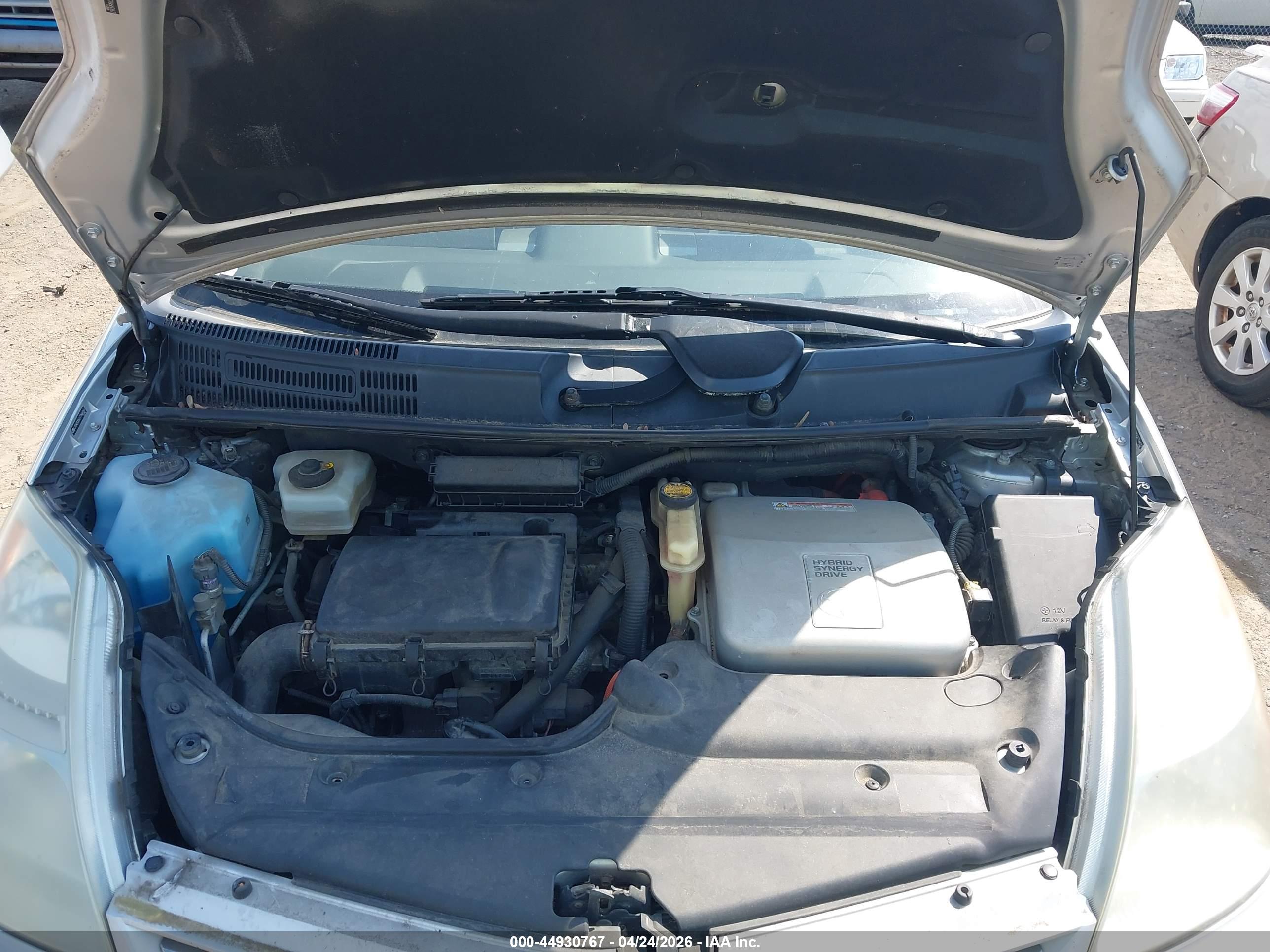 TOYOTA PRIUS image 10