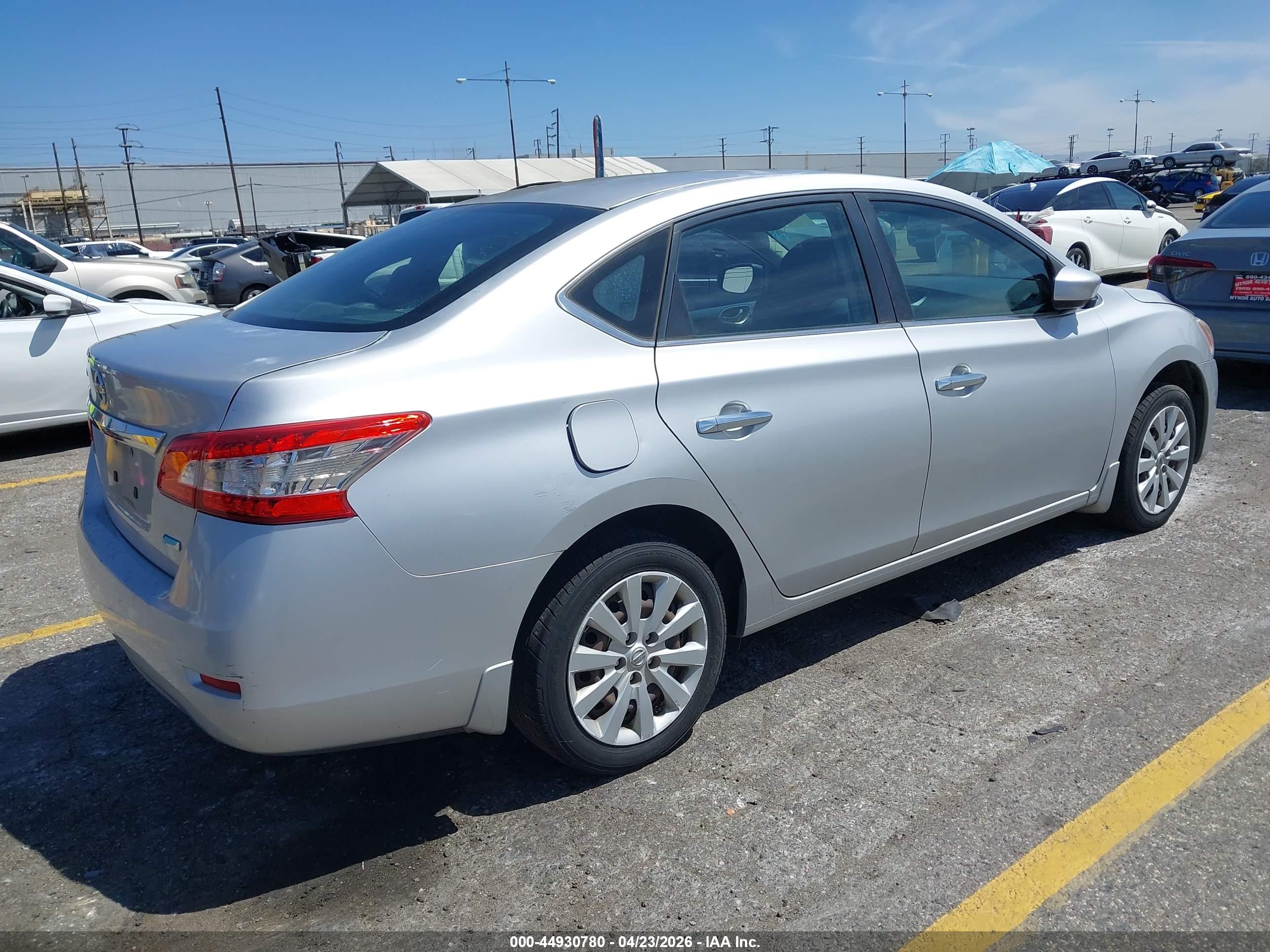 NISSAN SENTRA image 4