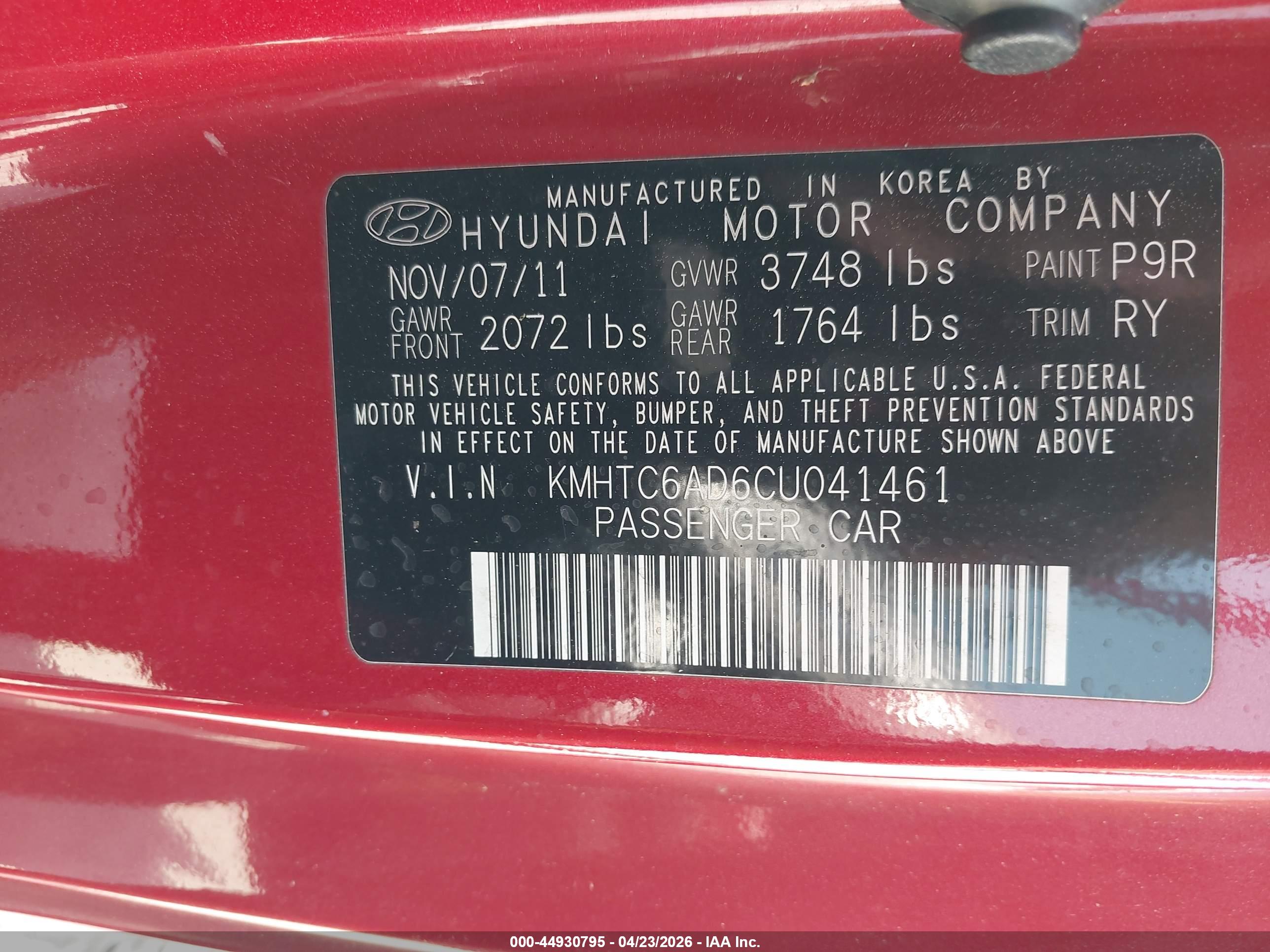 HYUNDAI VELOSTER image 9