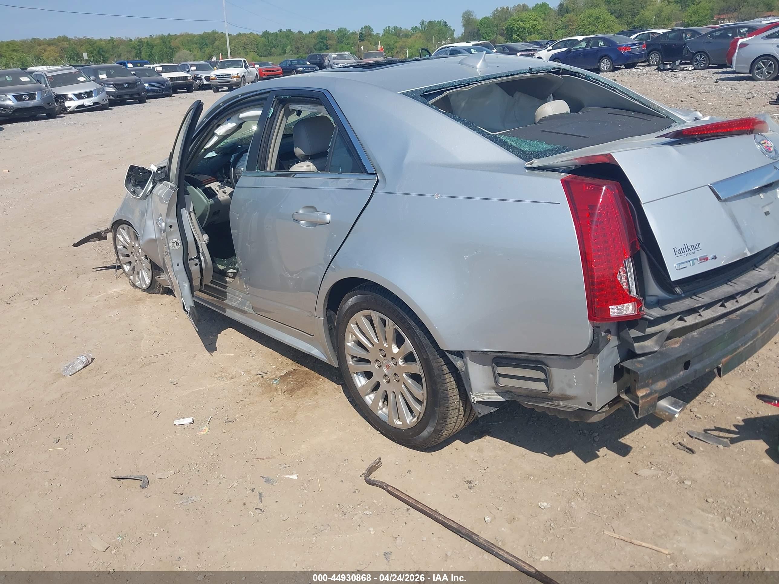CADILLAC CTS image 3
