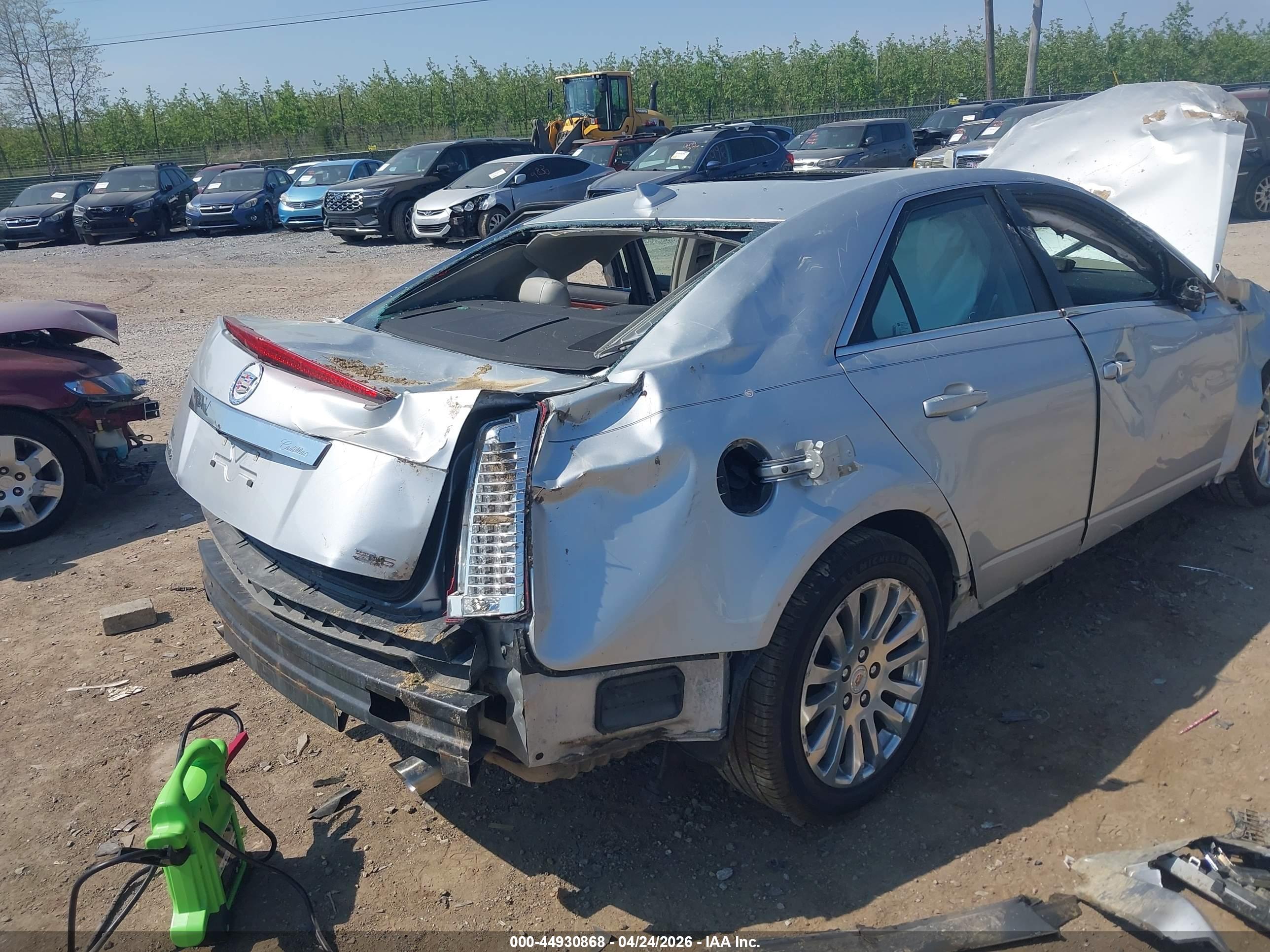 CADILLAC CTS image 6