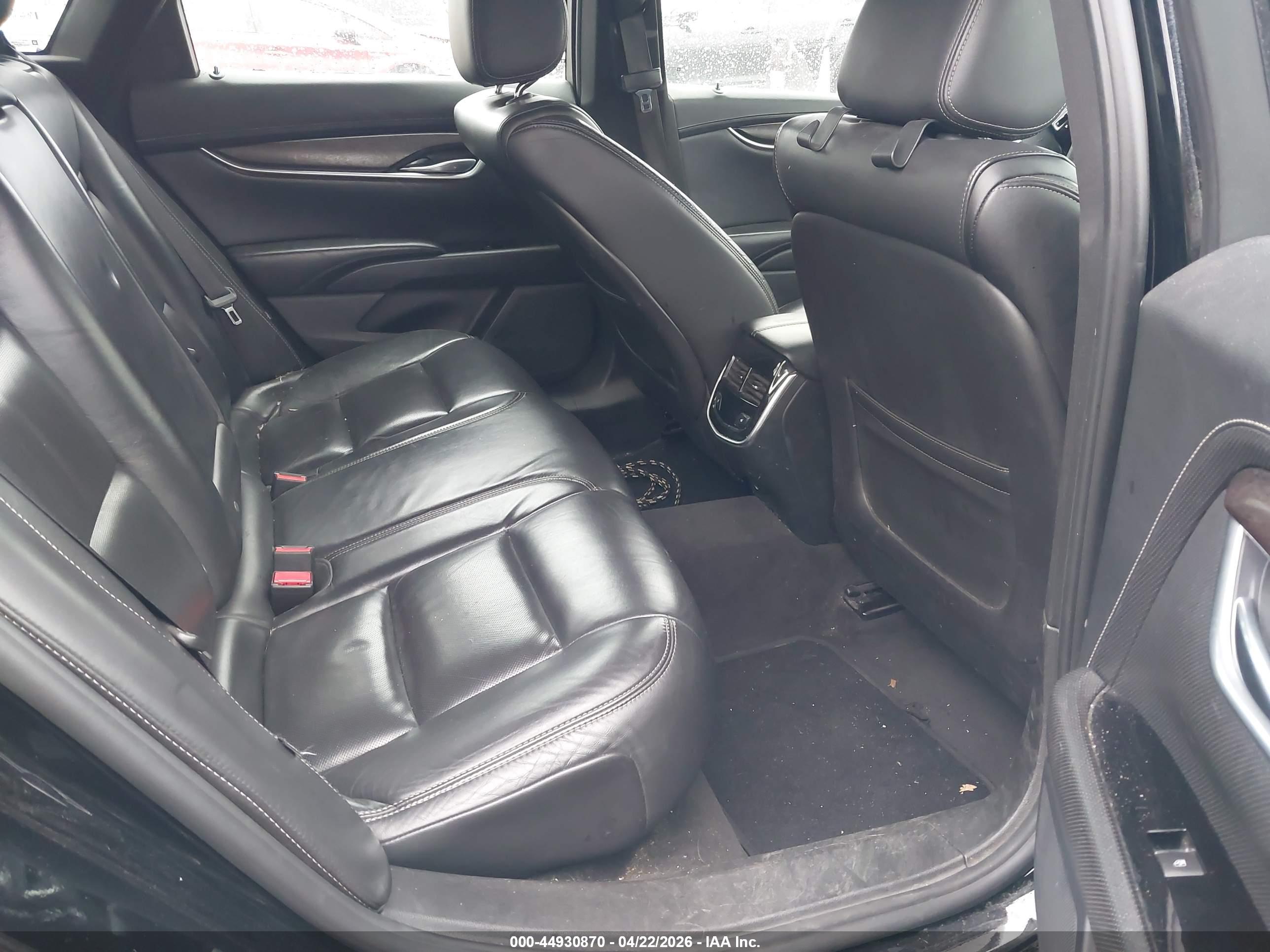 CADILLAC XTS image 8