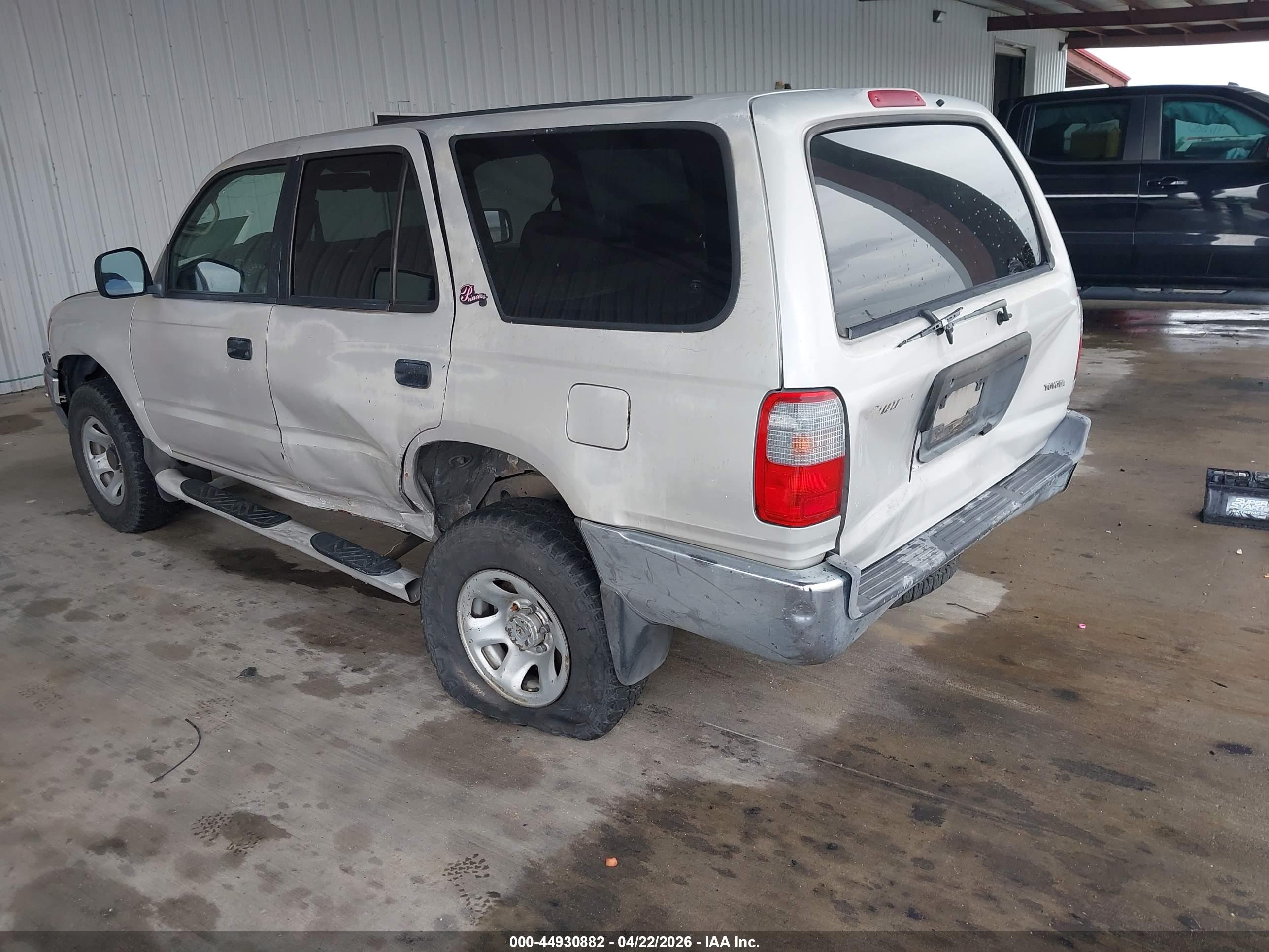 TOYOTA 4RUNNER image 3