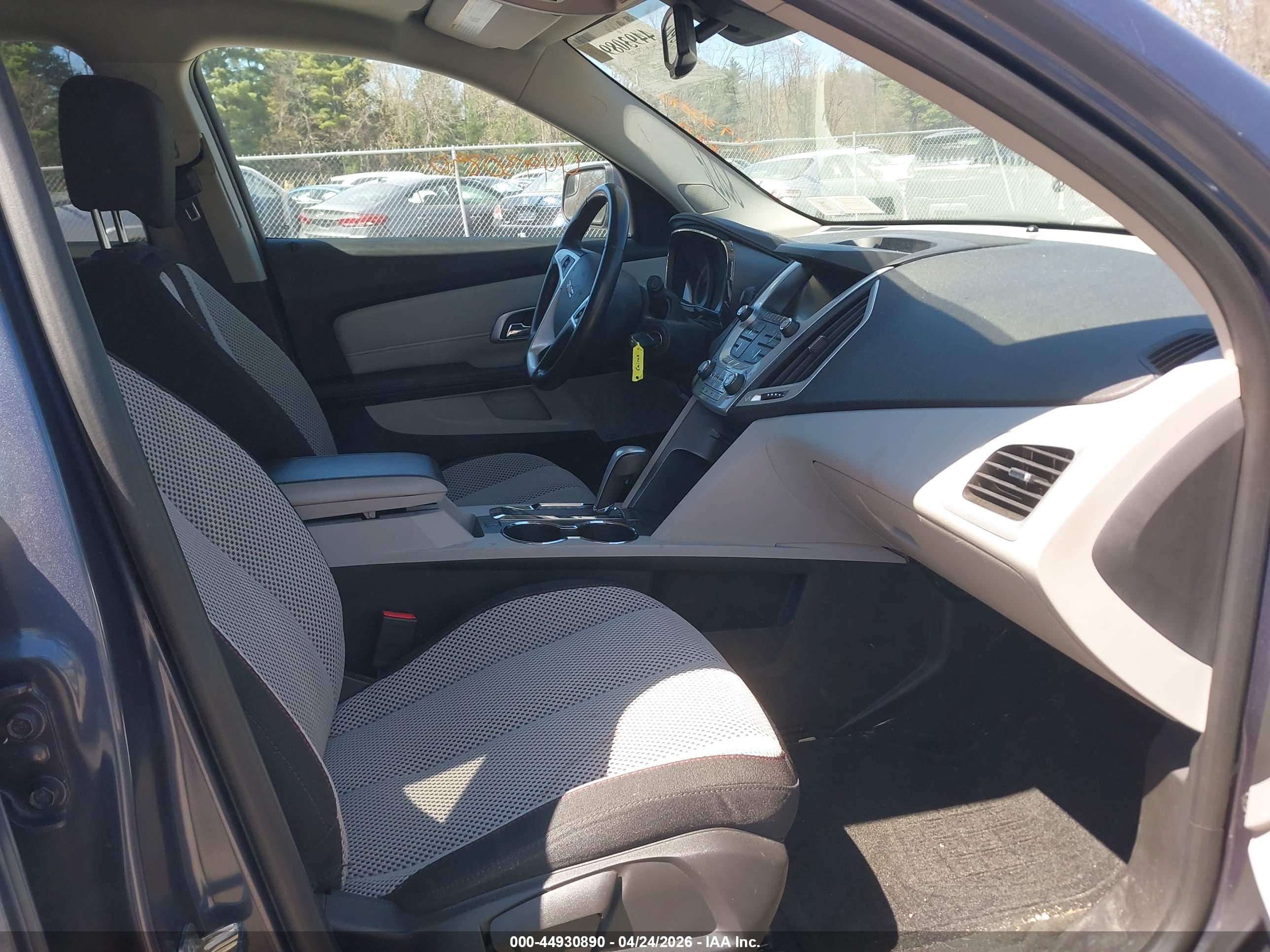 GMC TERRAIN image 5