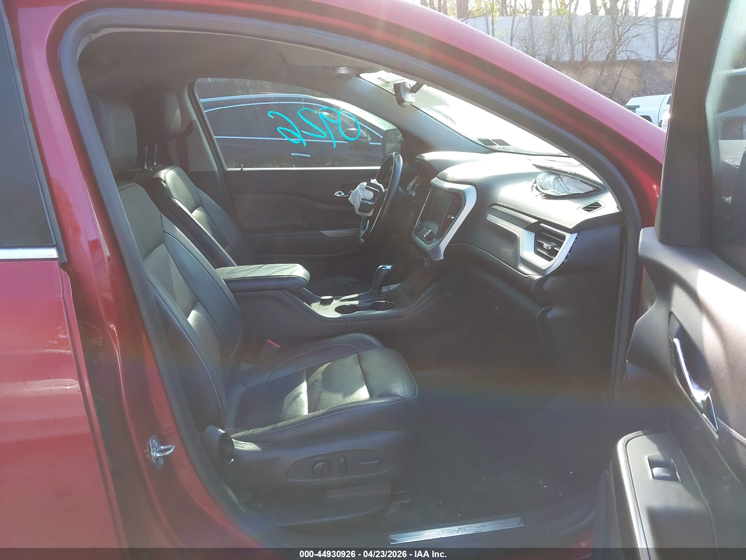 GMC ACADIA image 5