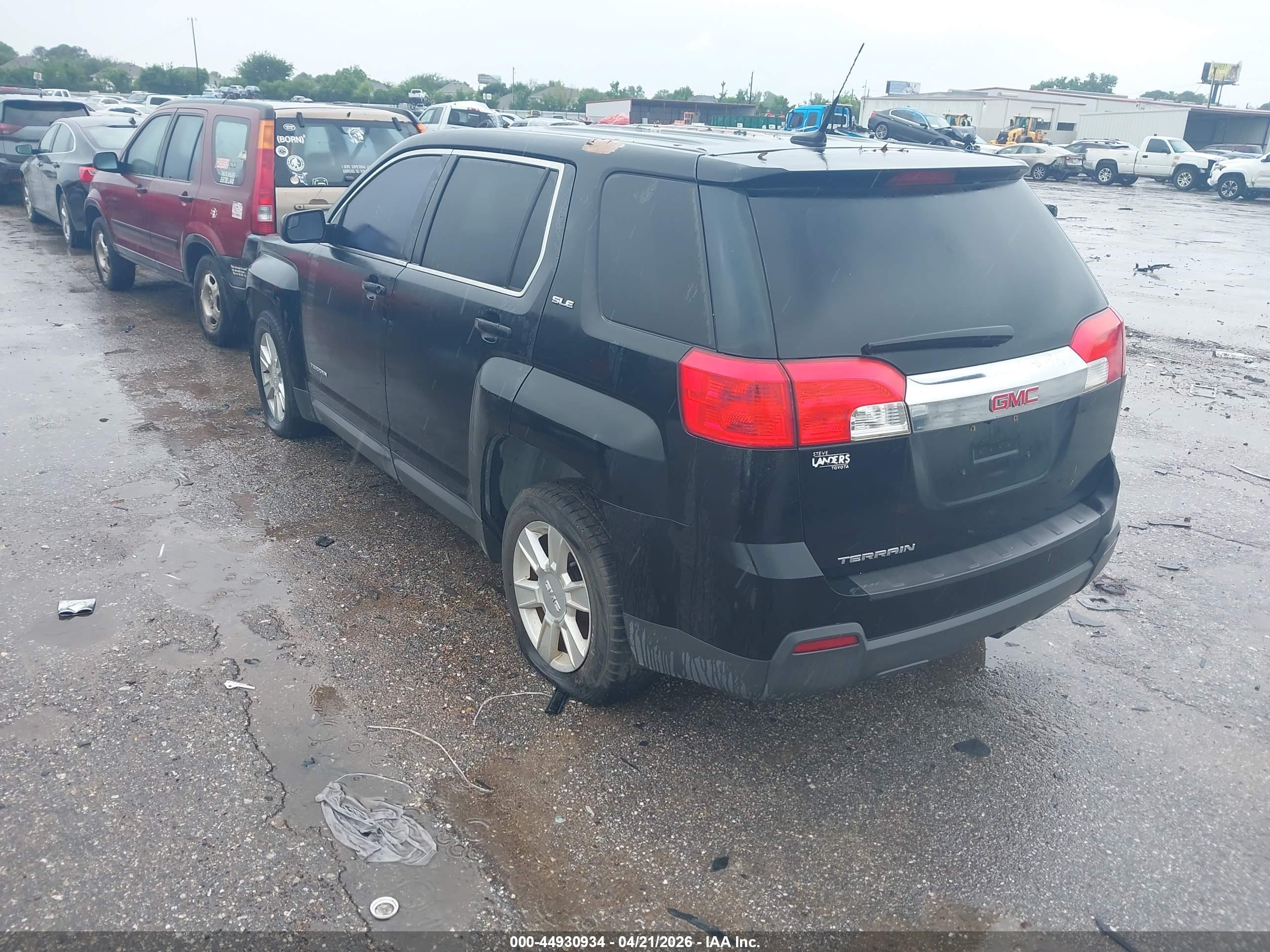GMC TERRAIN image 3