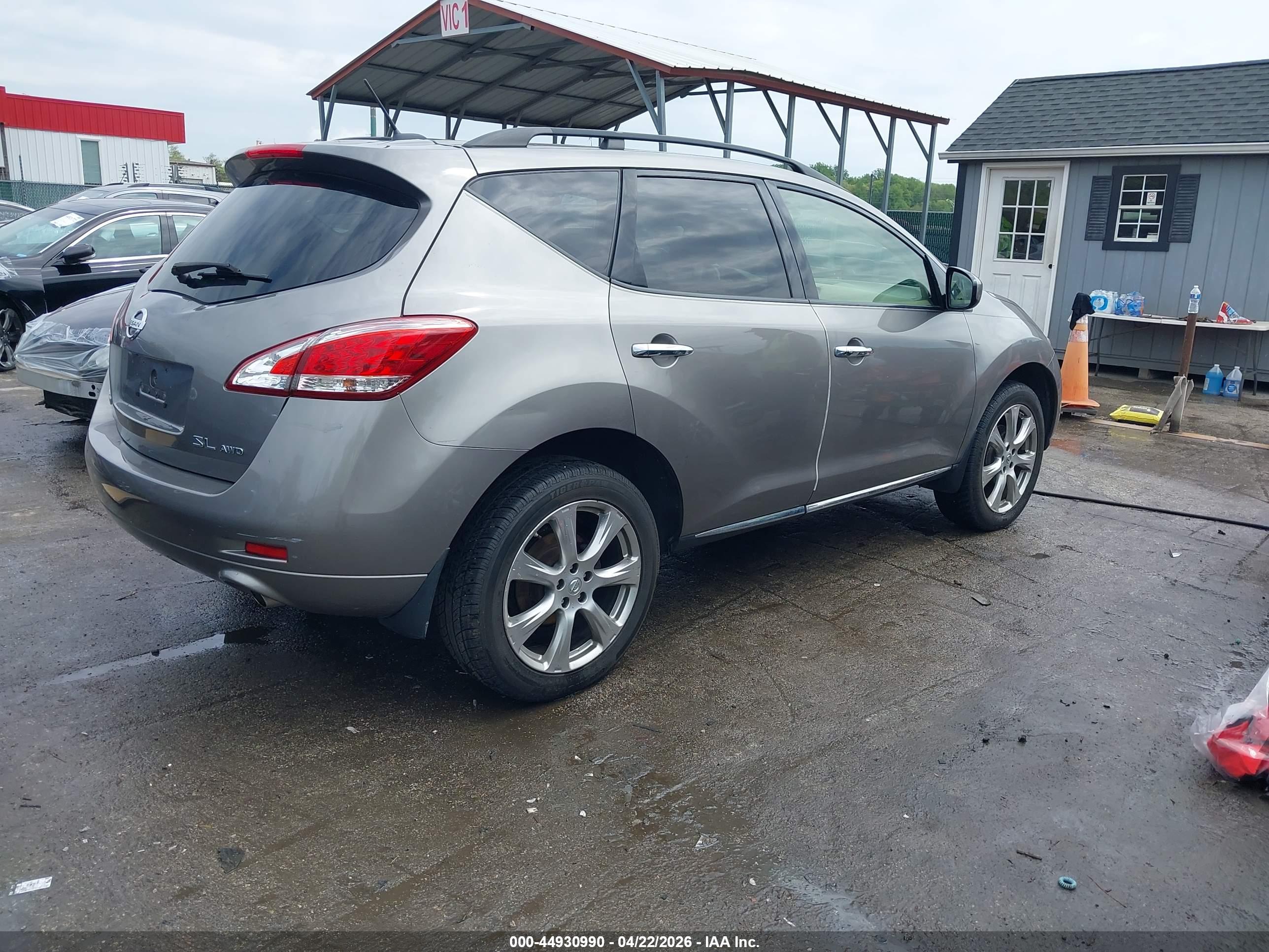 NISSAN MURANO image 4