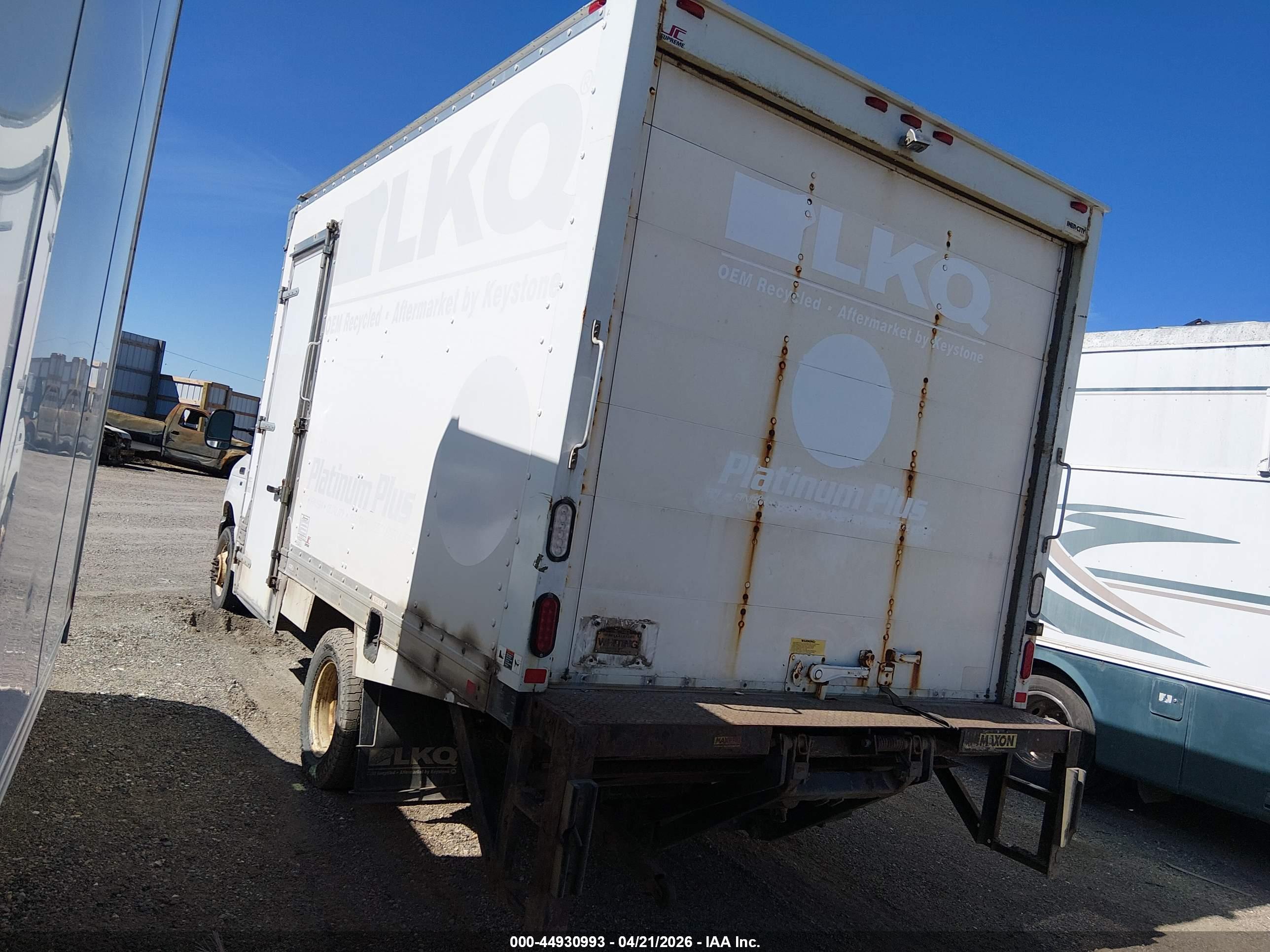 FORD E-350 image 3
