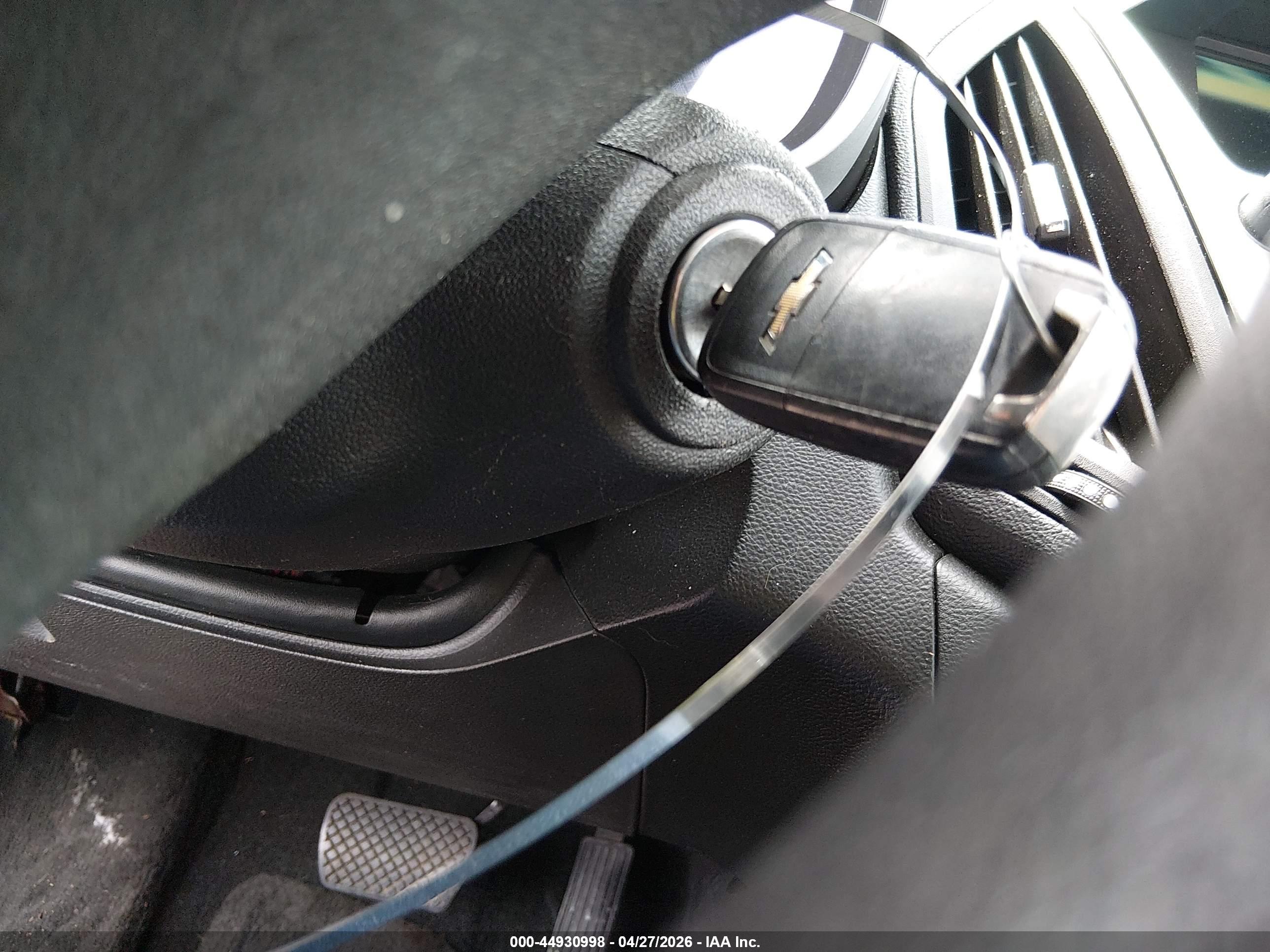 CHEVROLET EQUINOX image 11
