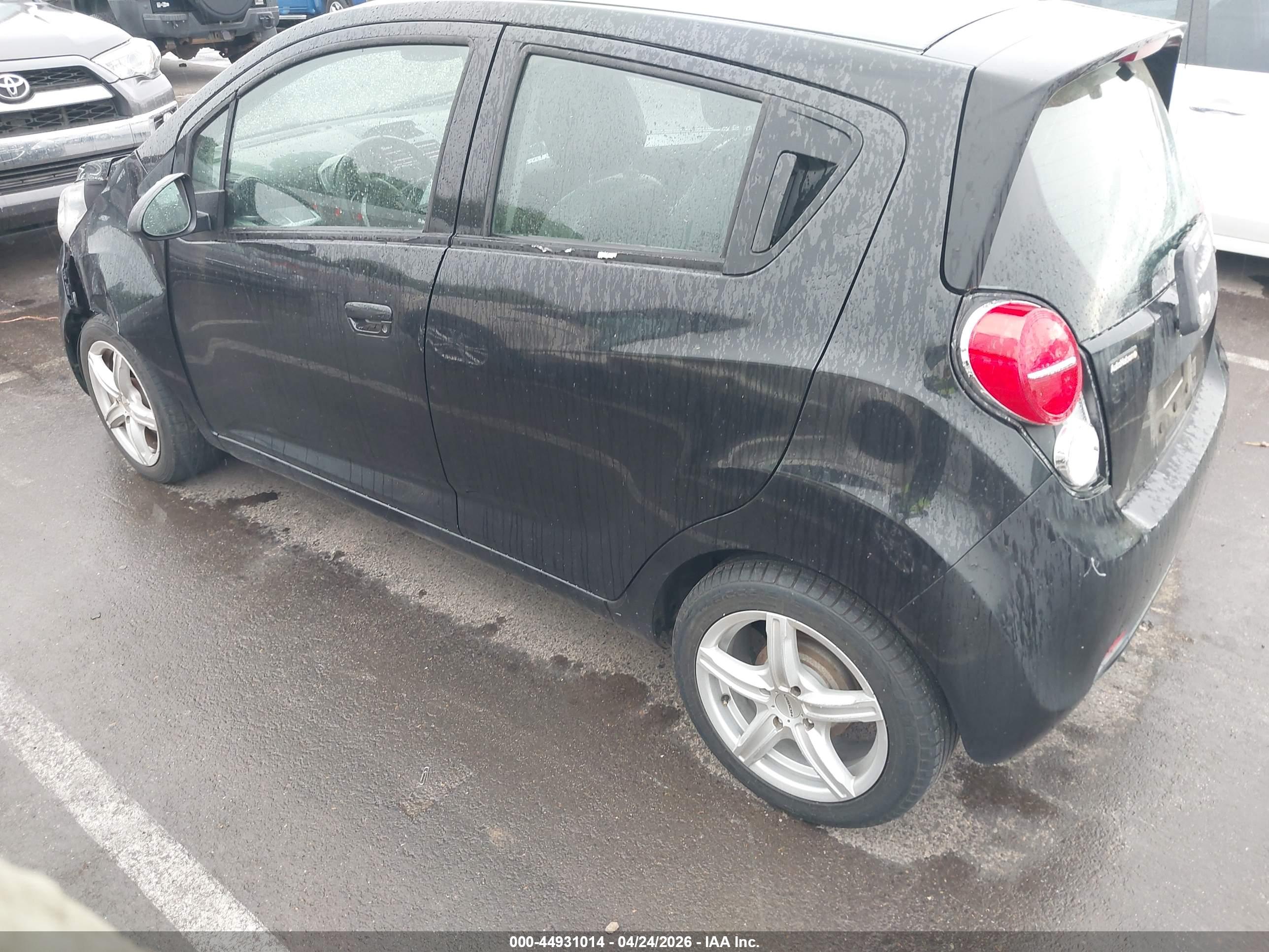 CHEVROLET SPARK image 3