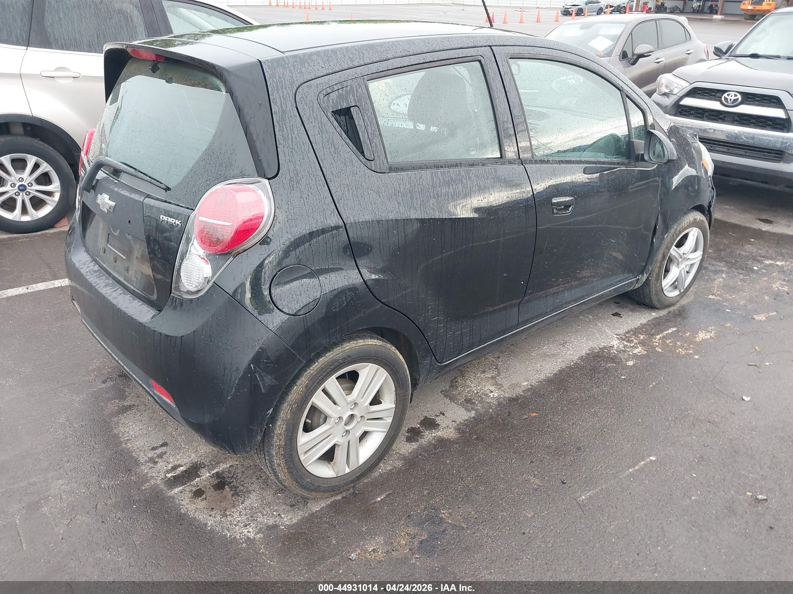 CHEVROLET SPARK image 4