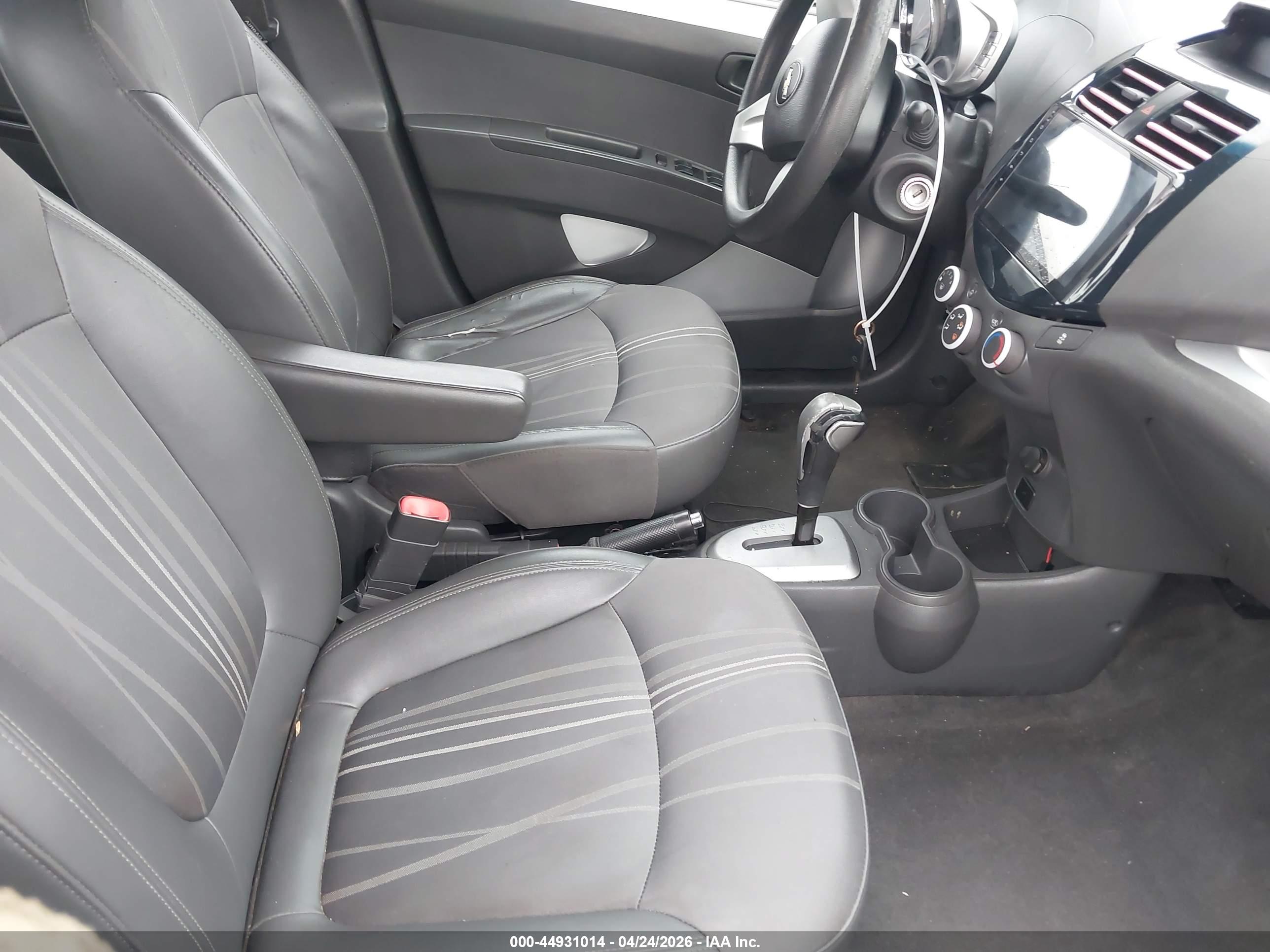 CHEVROLET SPARK image 5
