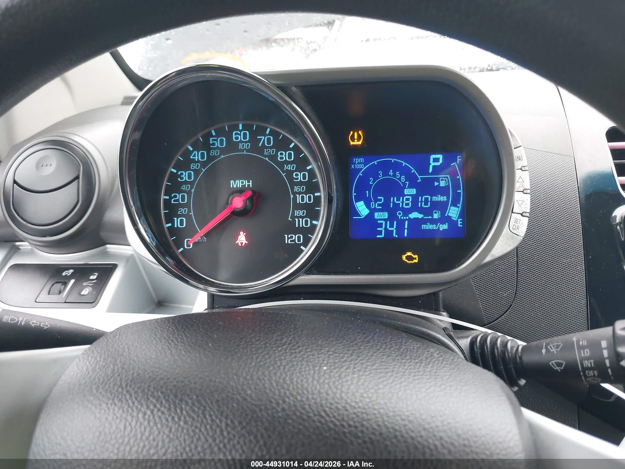 CHEVROLET SPARK image 7