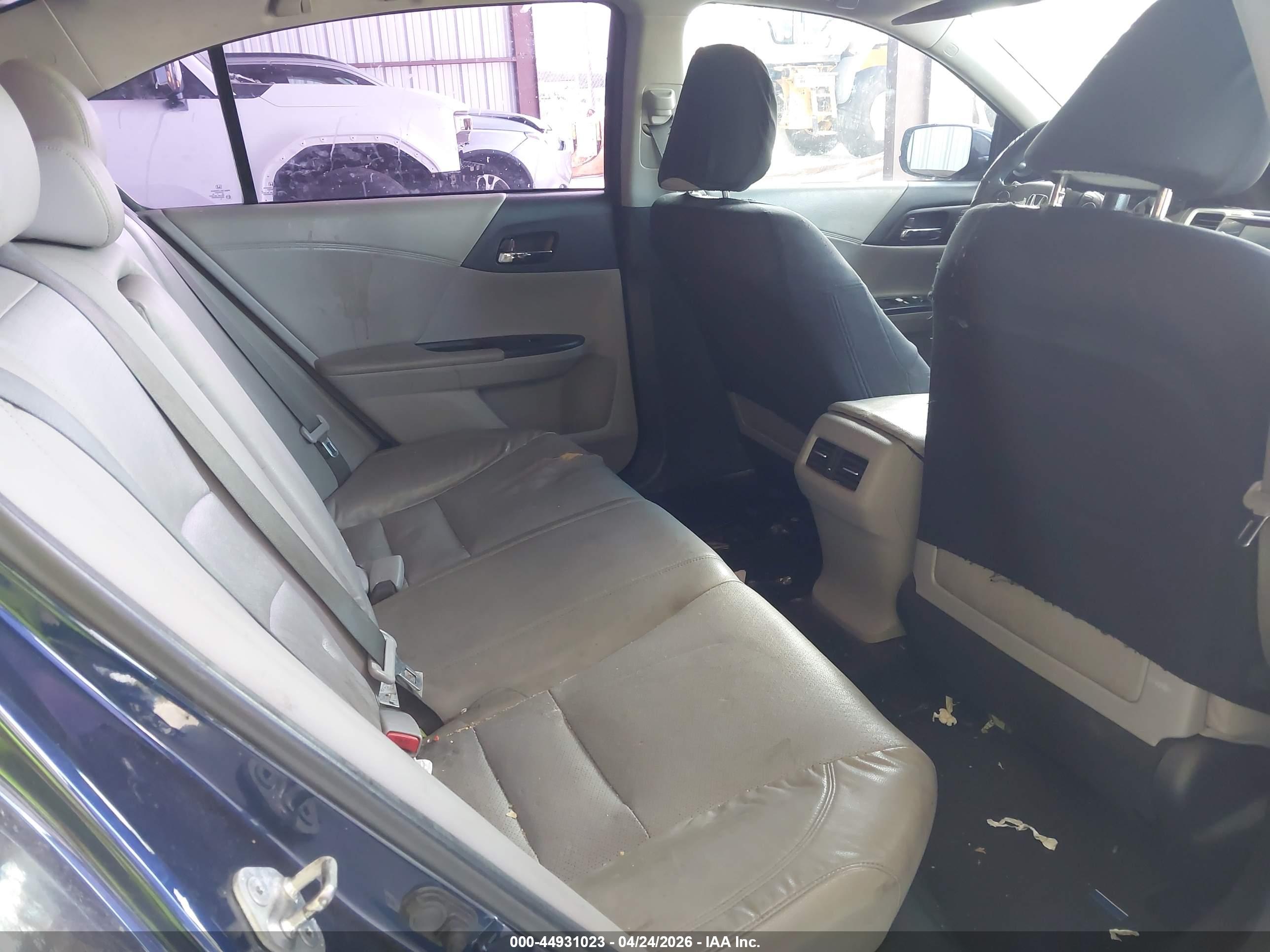 HONDA ACCORD image 8