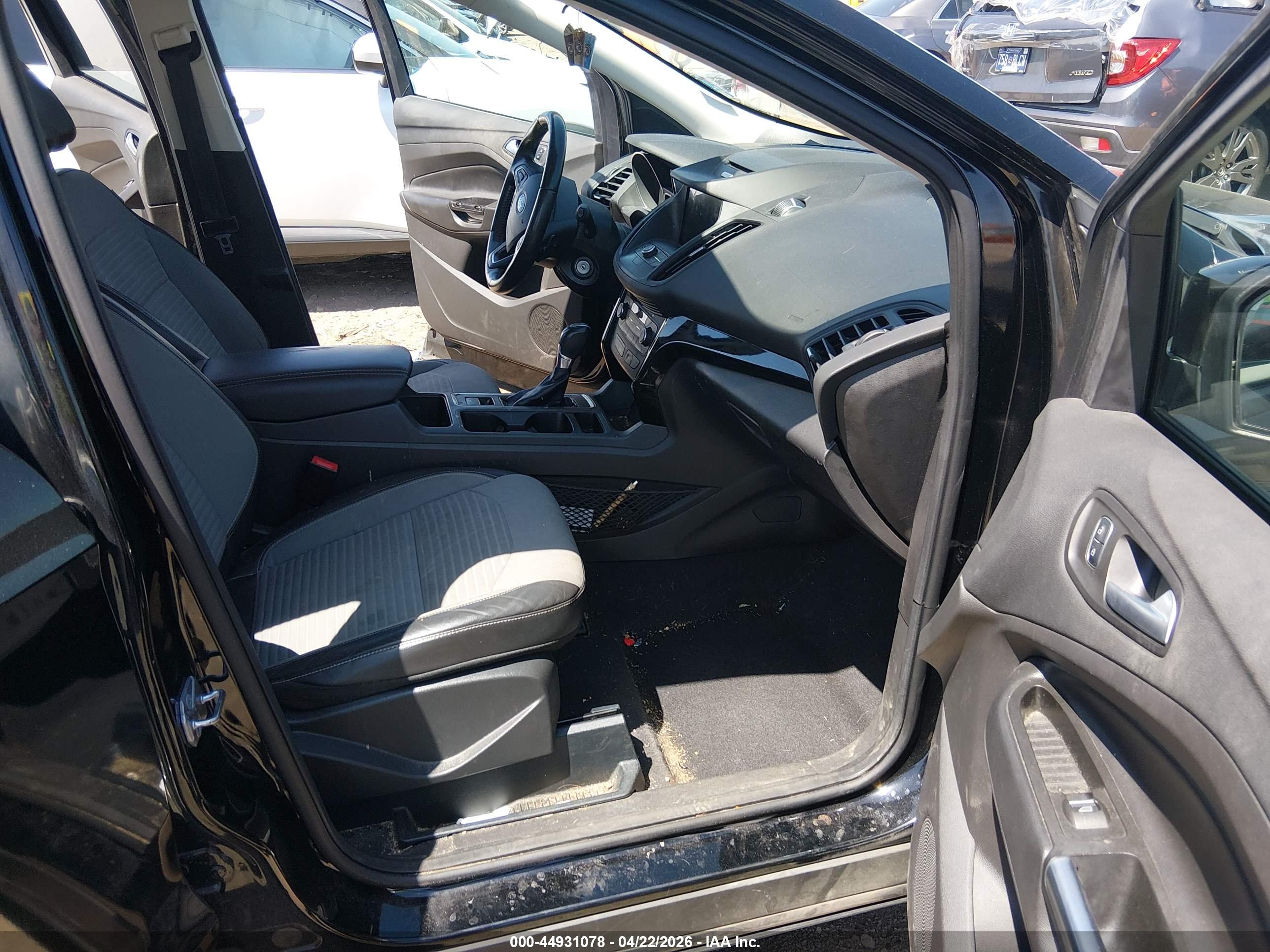 FORD ESCAPE image 5