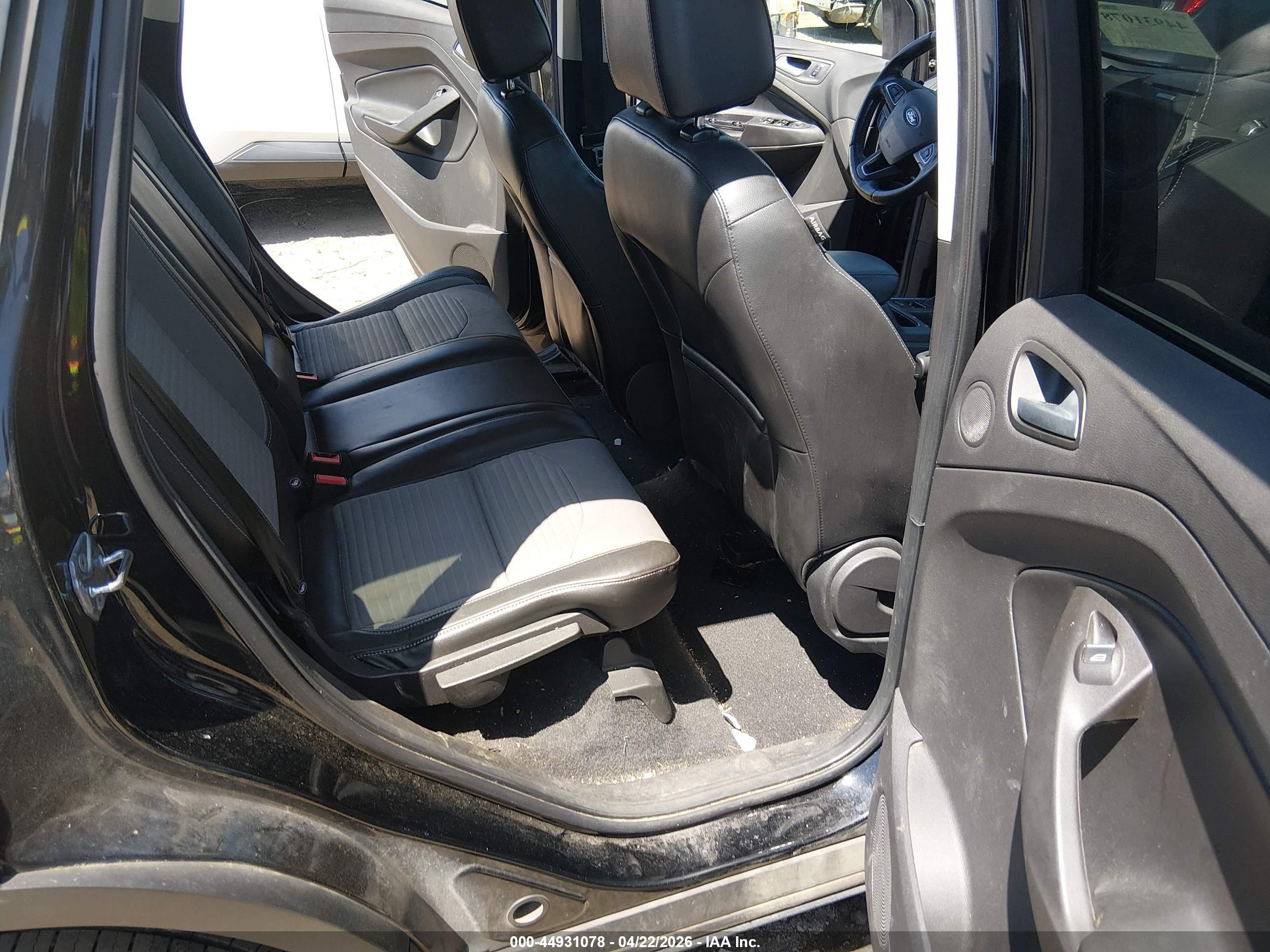 FORD ESCAPE image 8