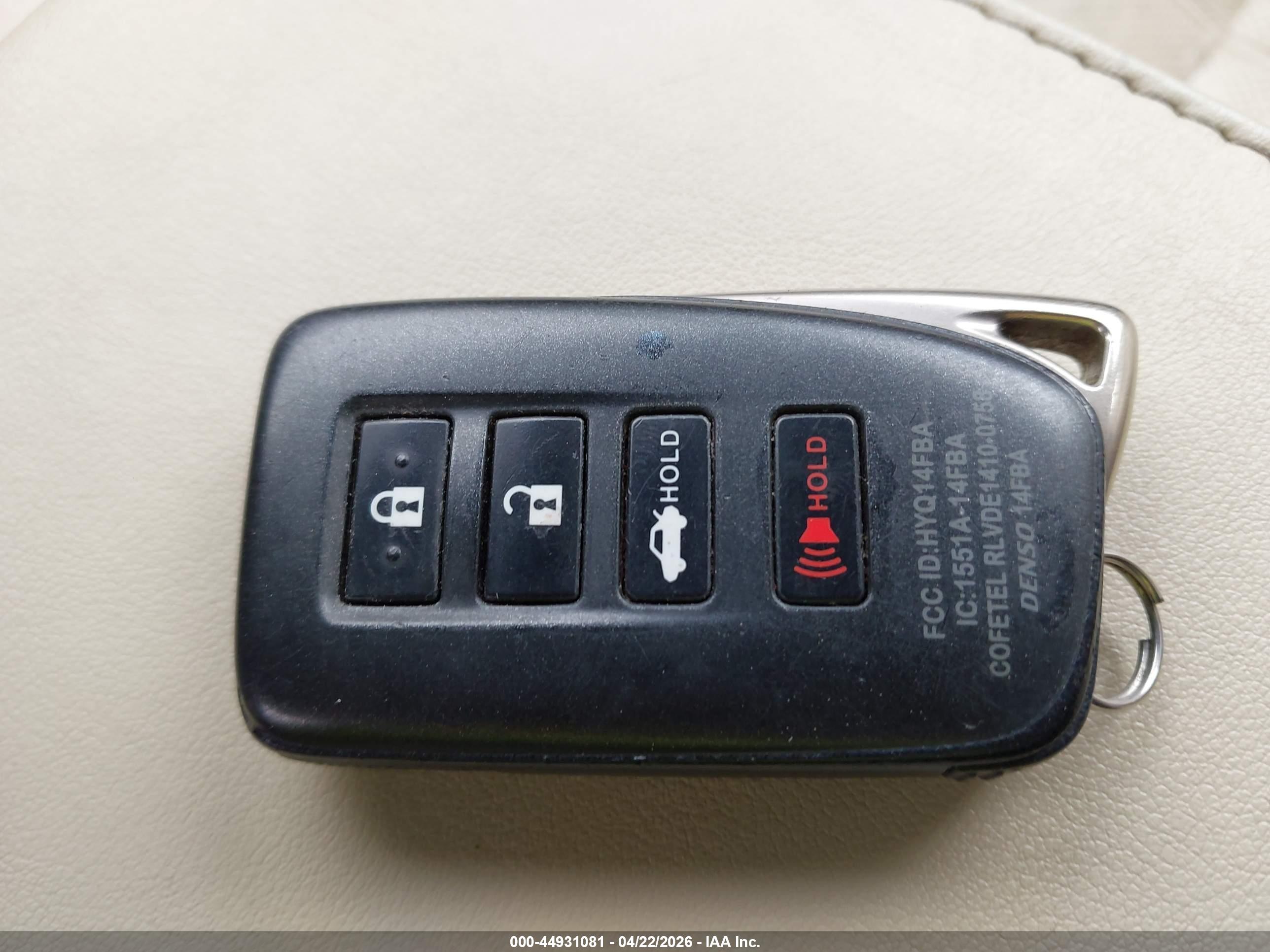 LEXUS ES image 11