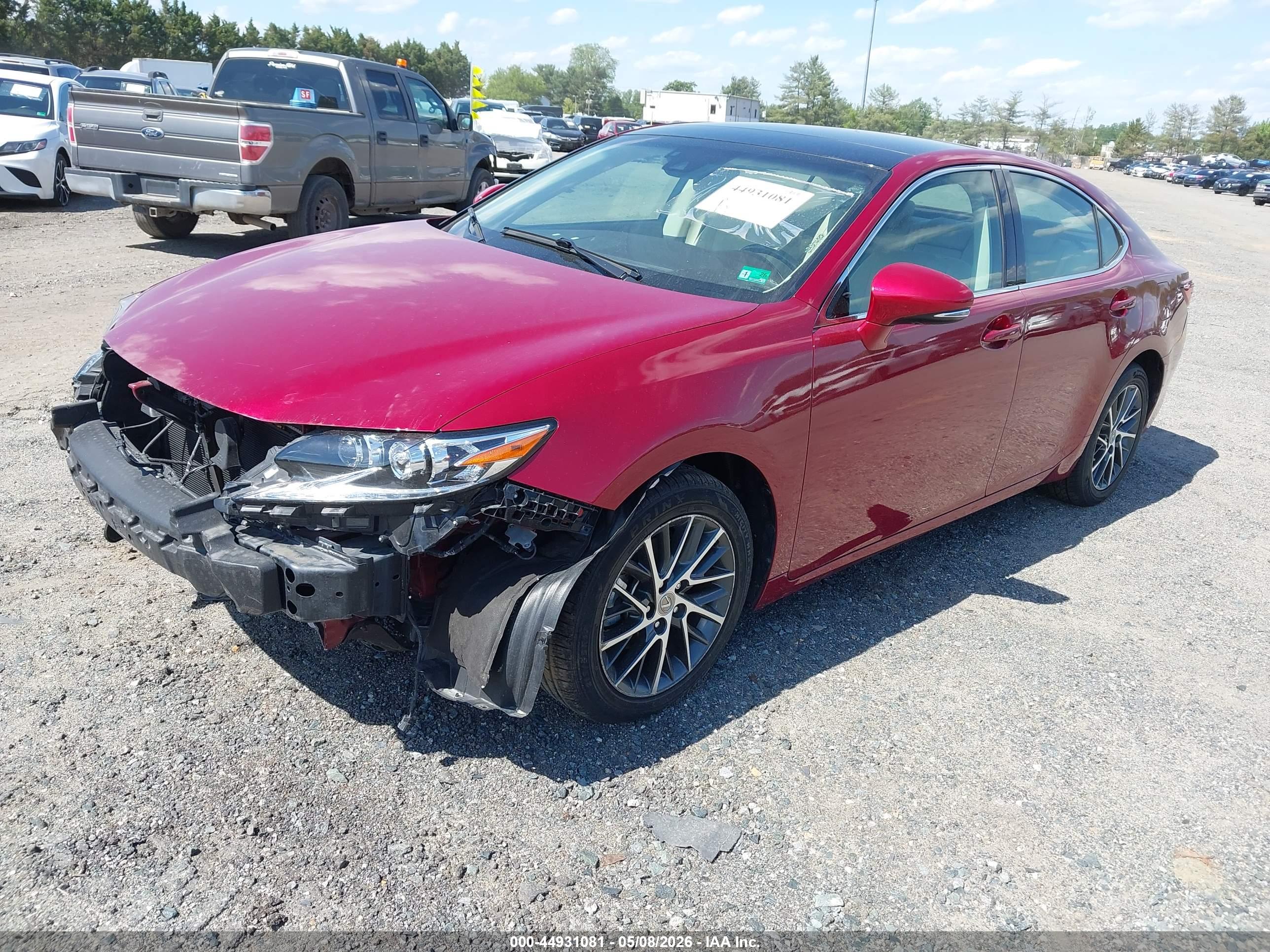 LEXUS ES image 2