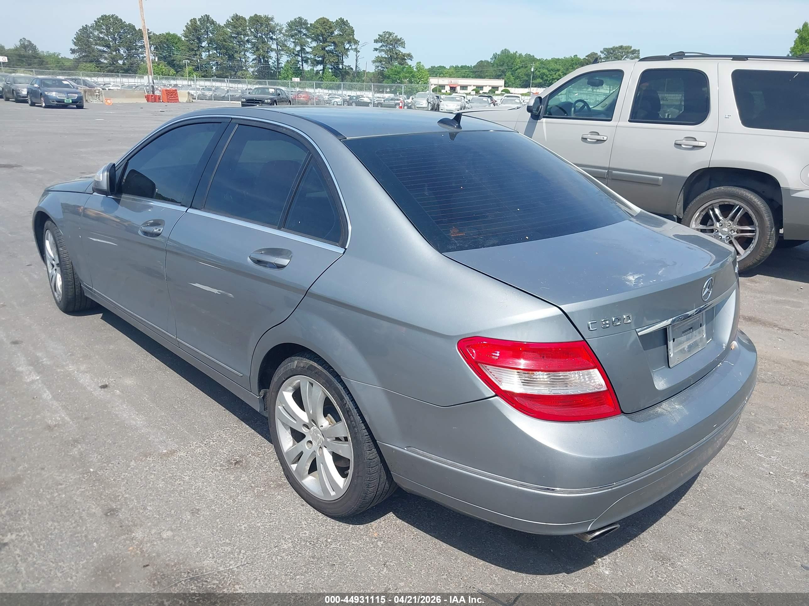 MERCEDES-BENZ C image 3