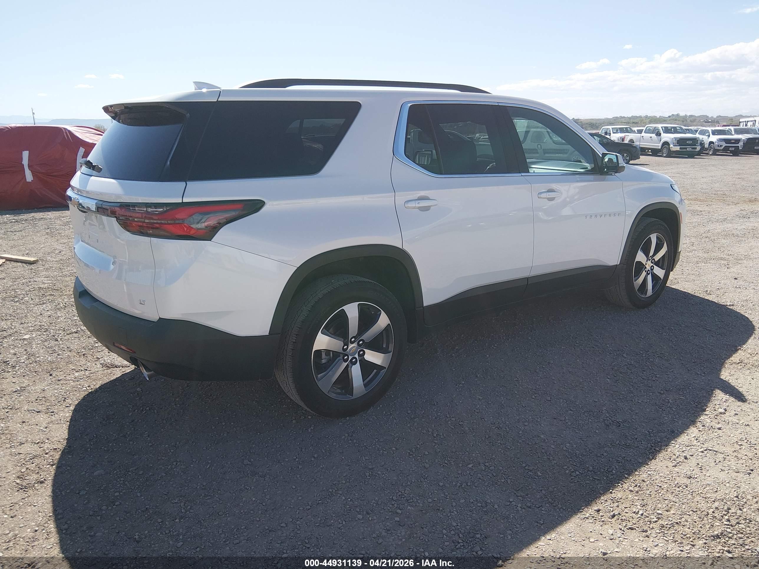 CHEVROLET TRAVERSE image 4