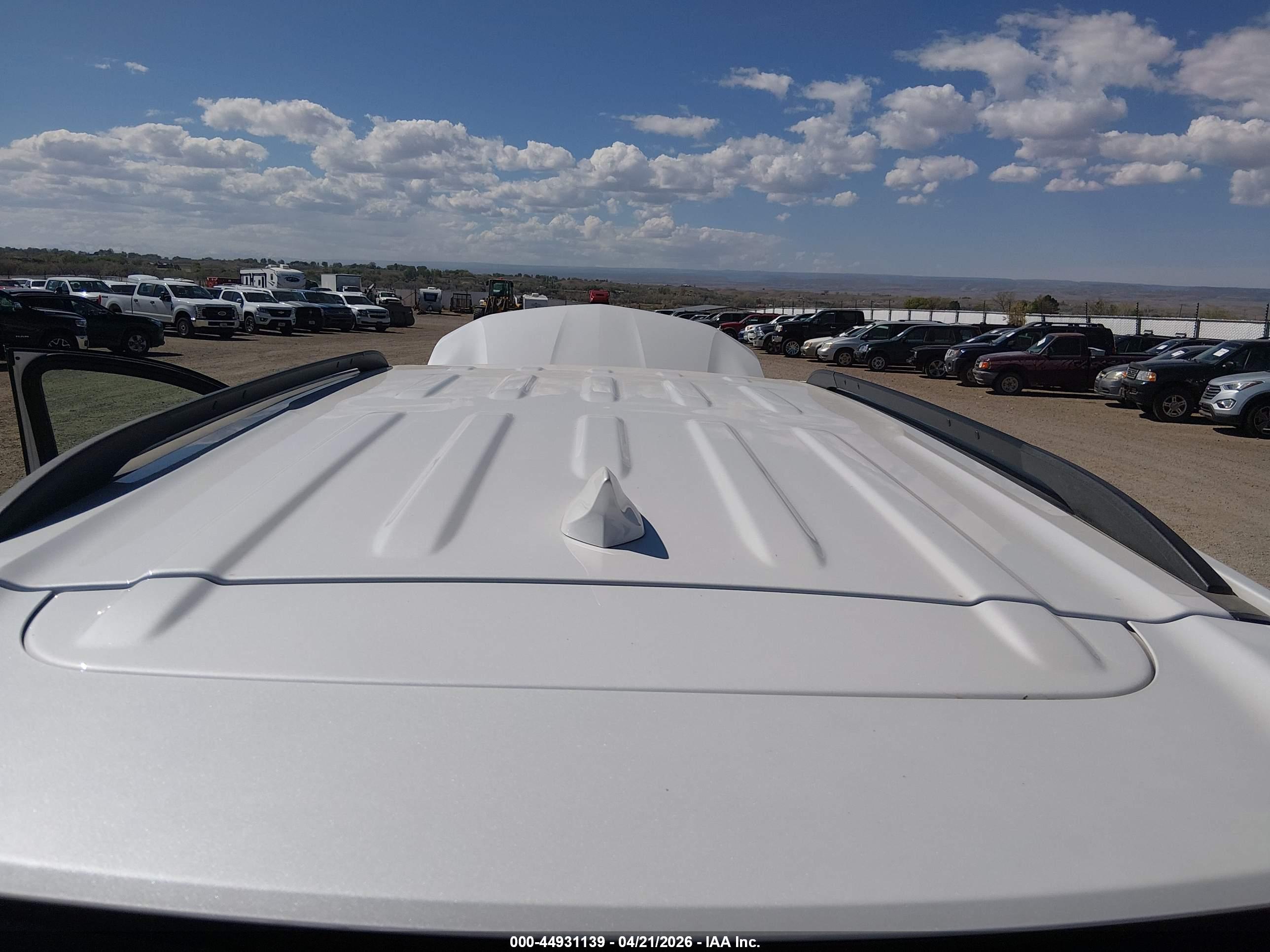 CHEVROLET TRAVERSE image 6