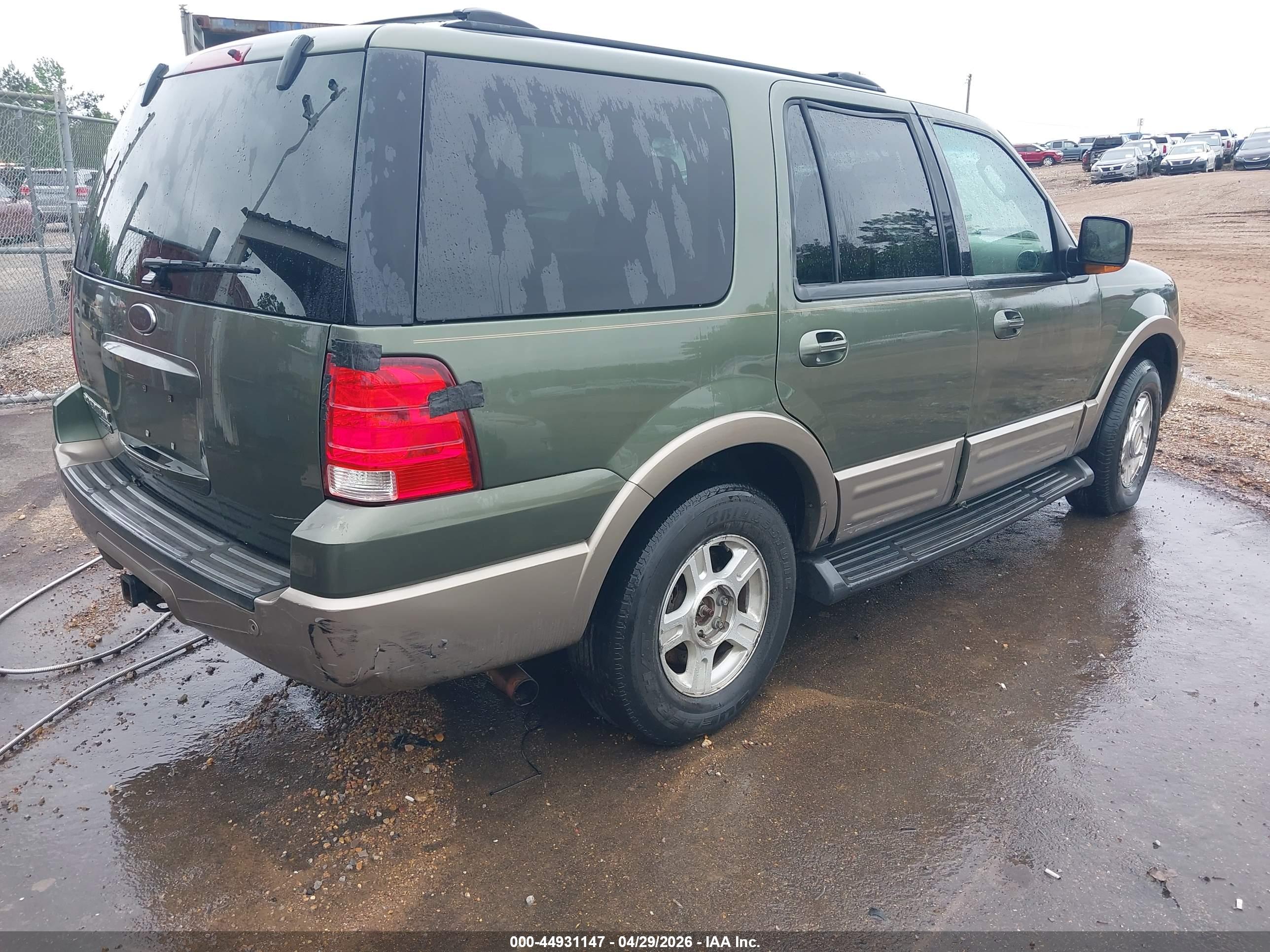 FORD EXPEDITION image 4