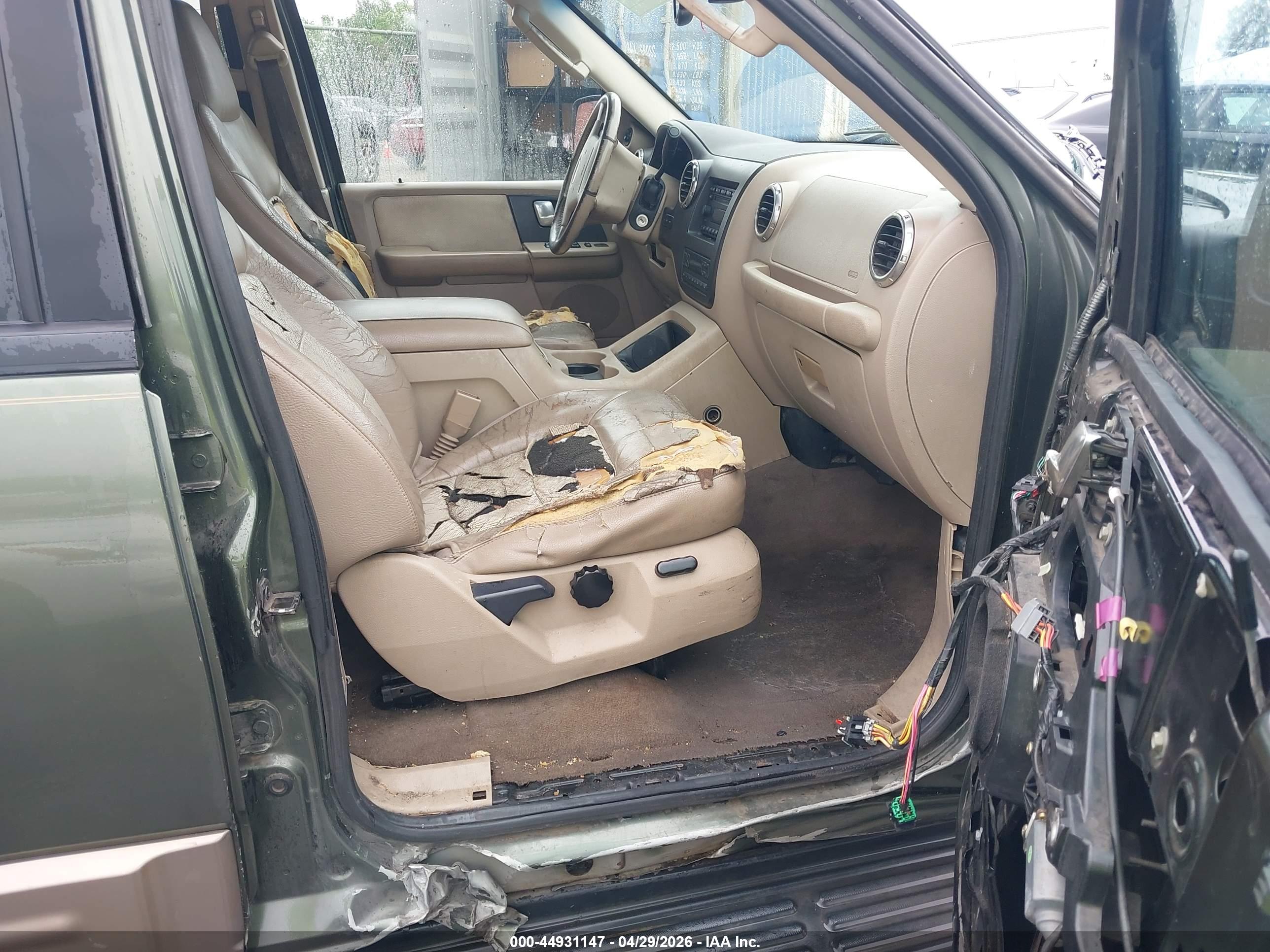 FORD EXPEDITION image 5