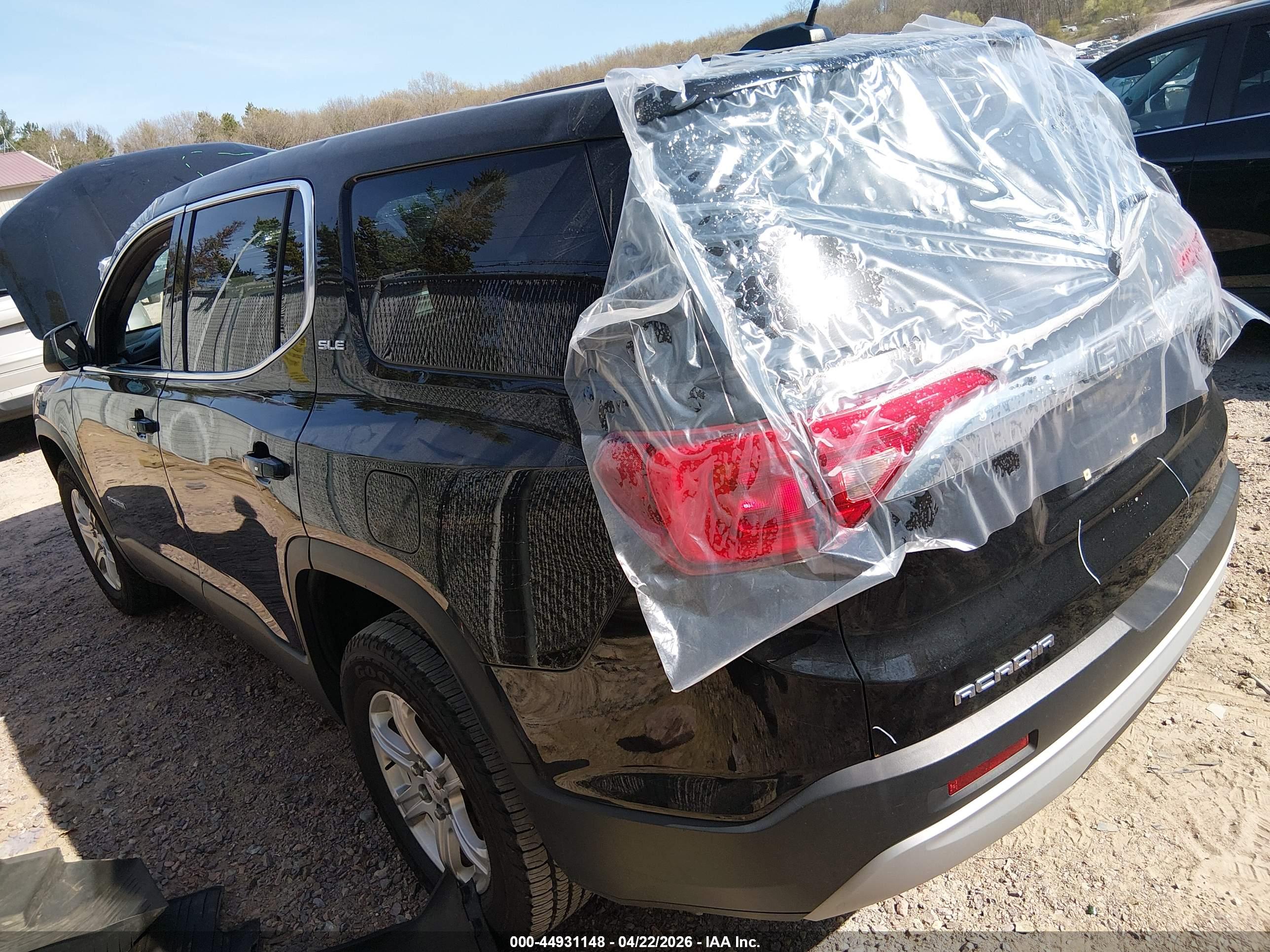 GMC ACADIA image 3