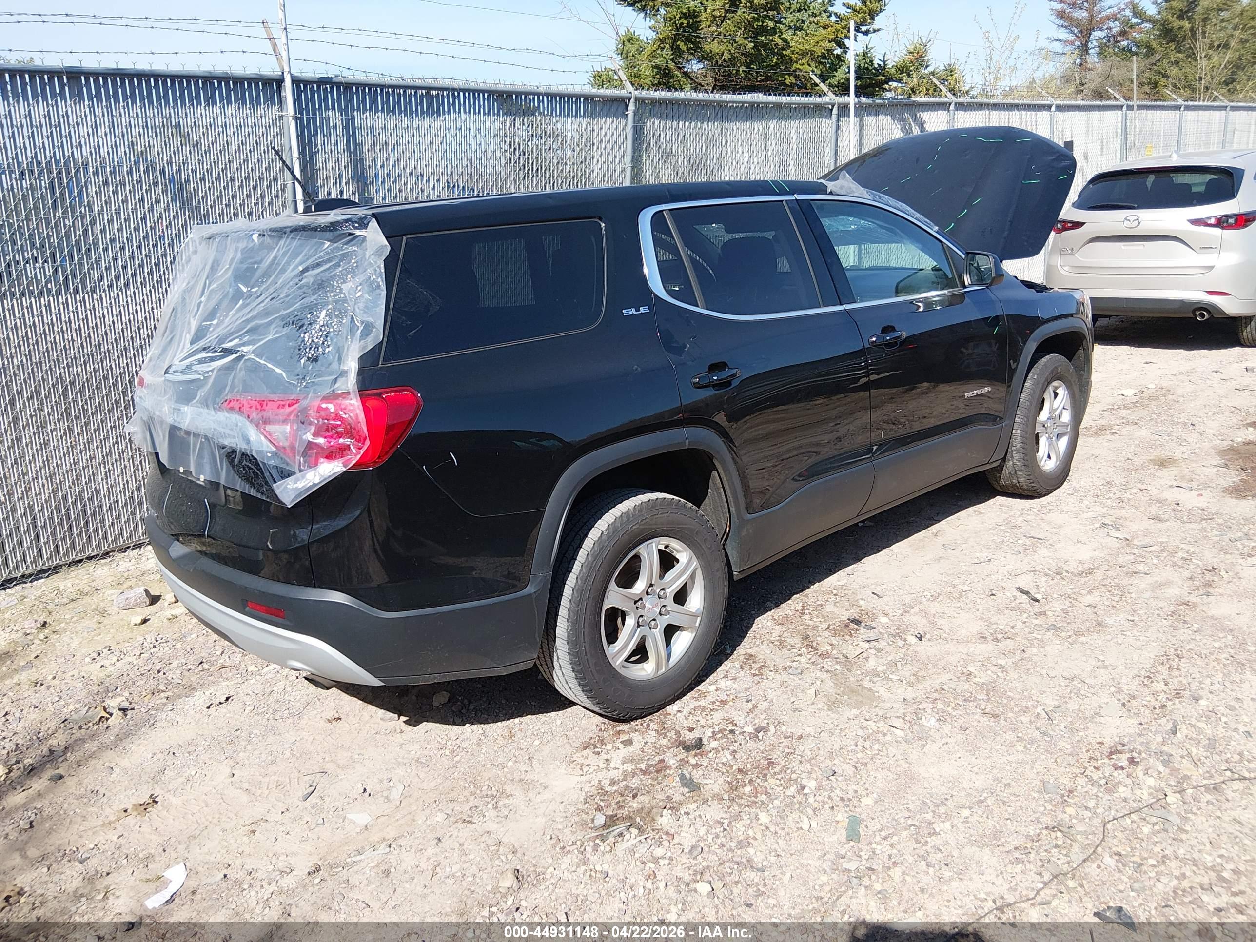 GMC ACADIA image 4