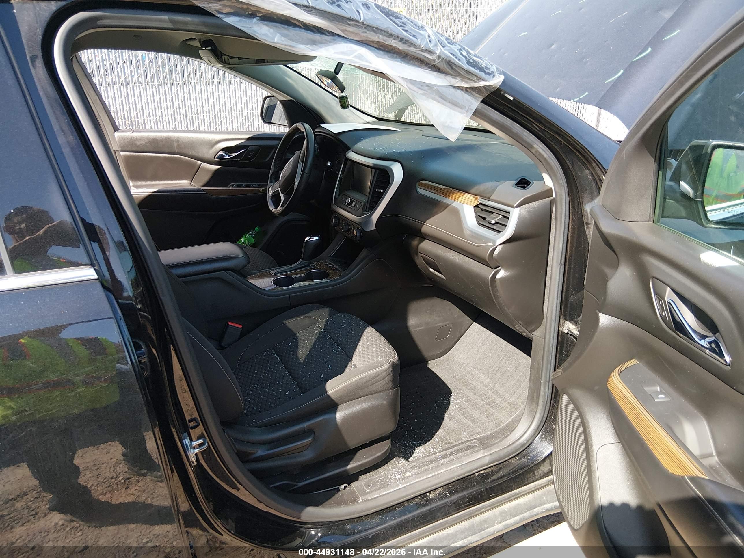 GMC ACADIA image 5