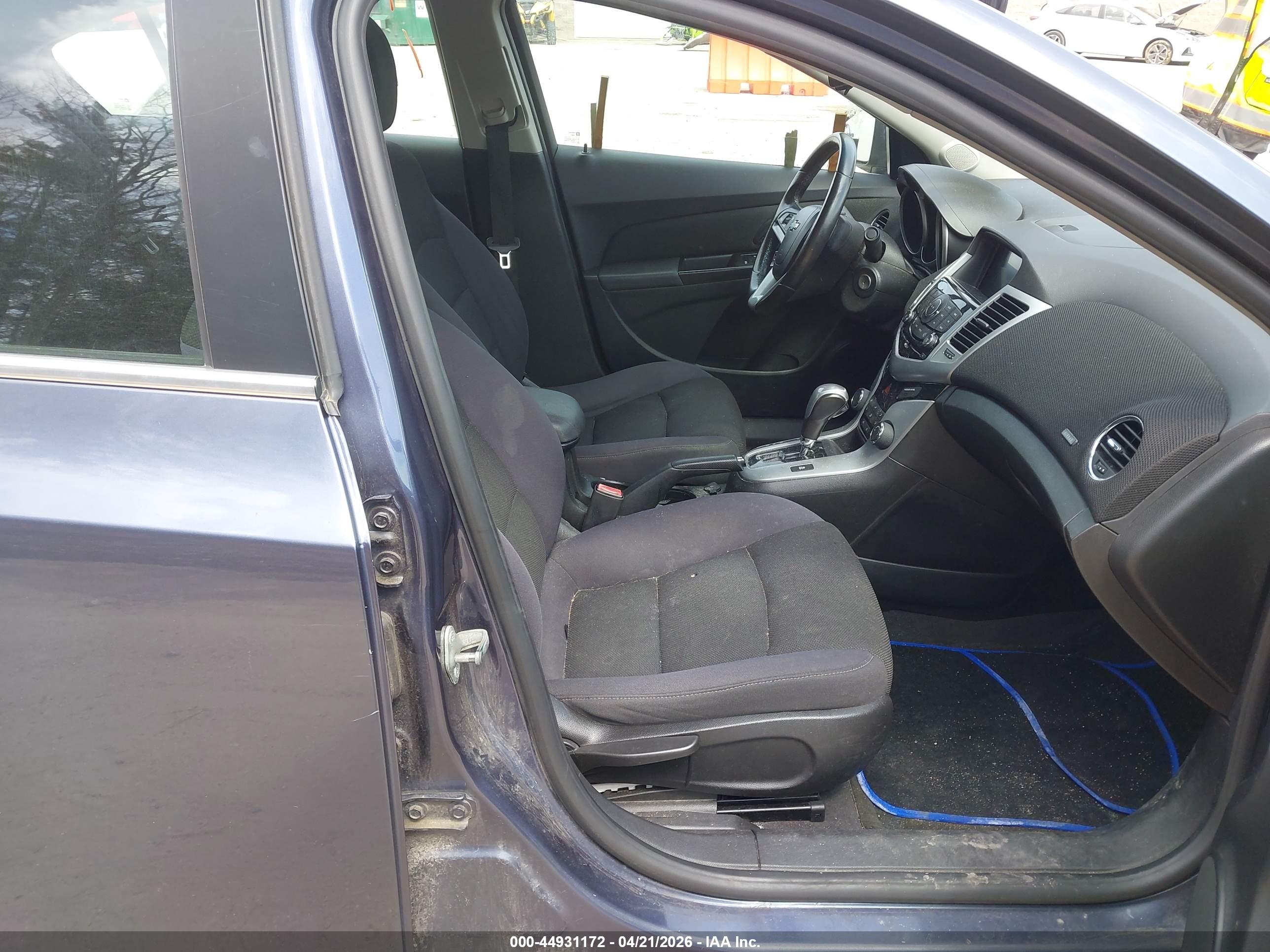CHEVROLET CRUZE image 5