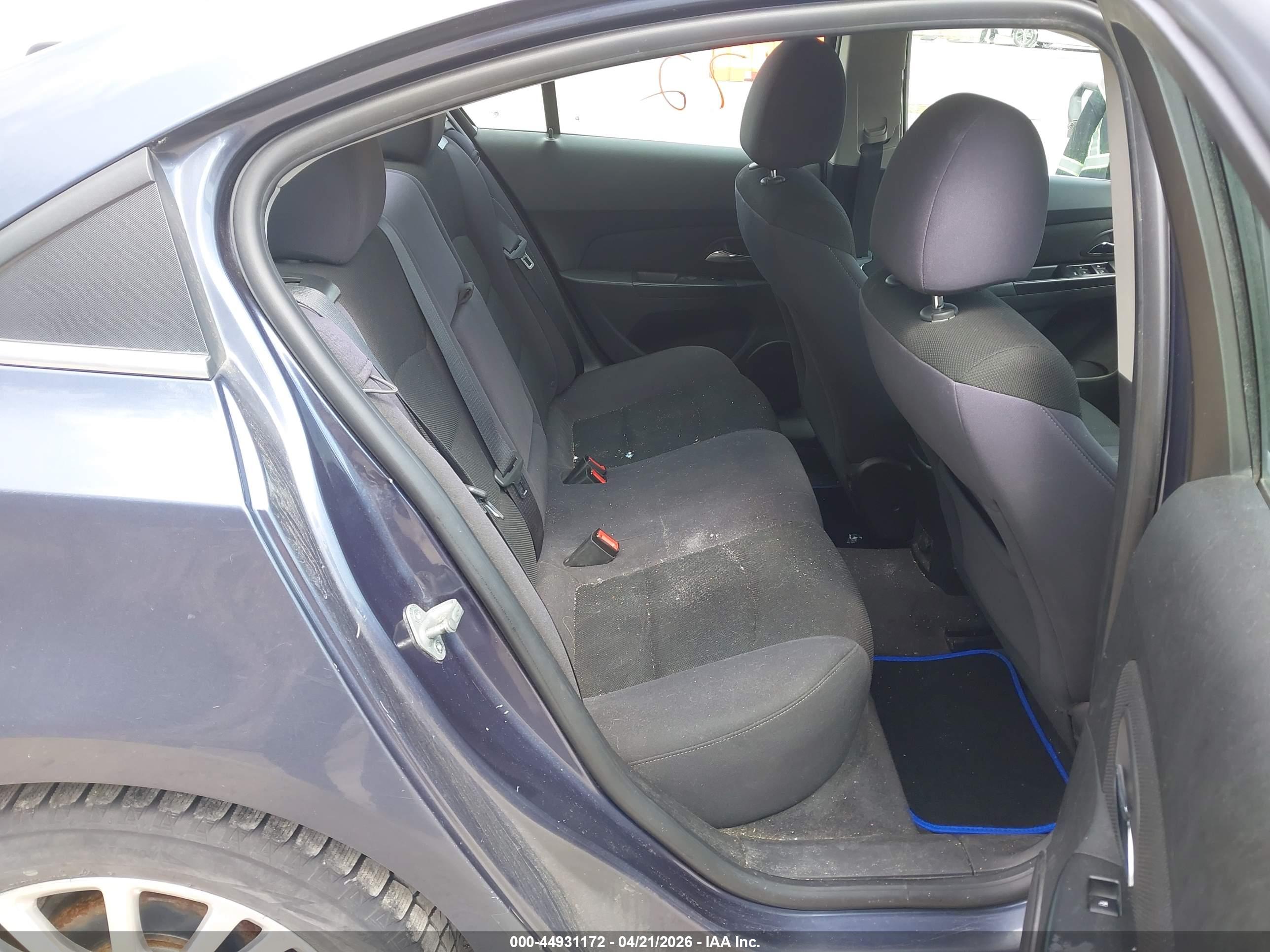 CHEVROLET CRUZE image 8