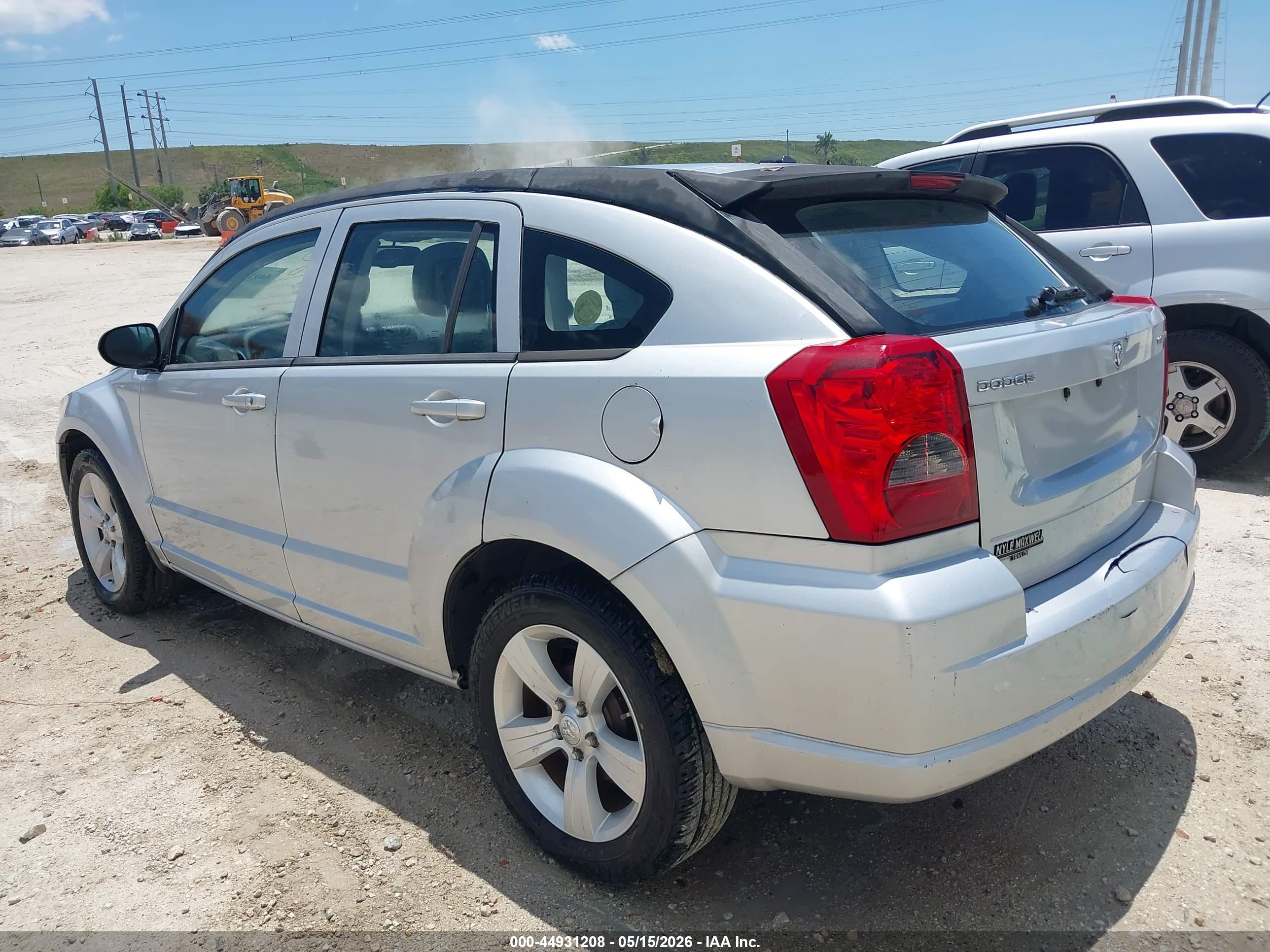 DODGE CALIBER image 3