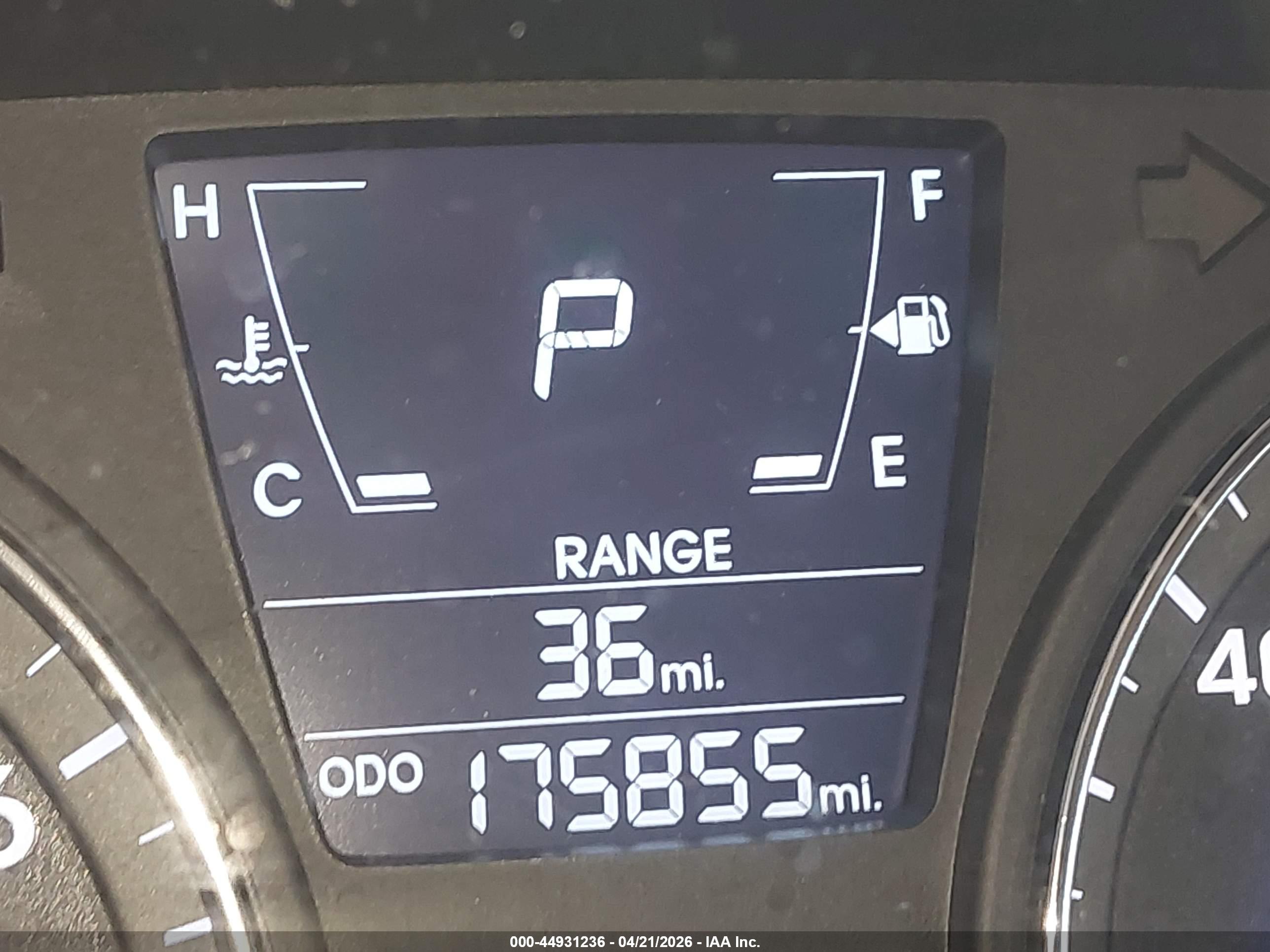 HYUNDAI ACCENT image 7