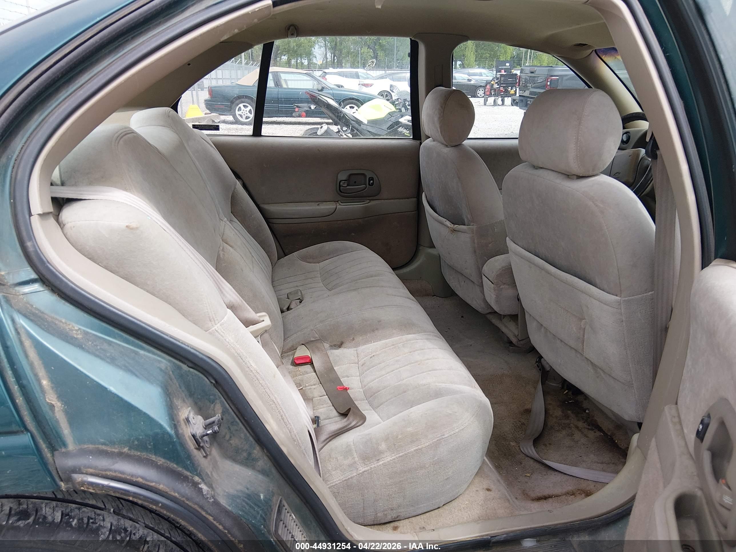 CHEVROLET LUMINA image 8