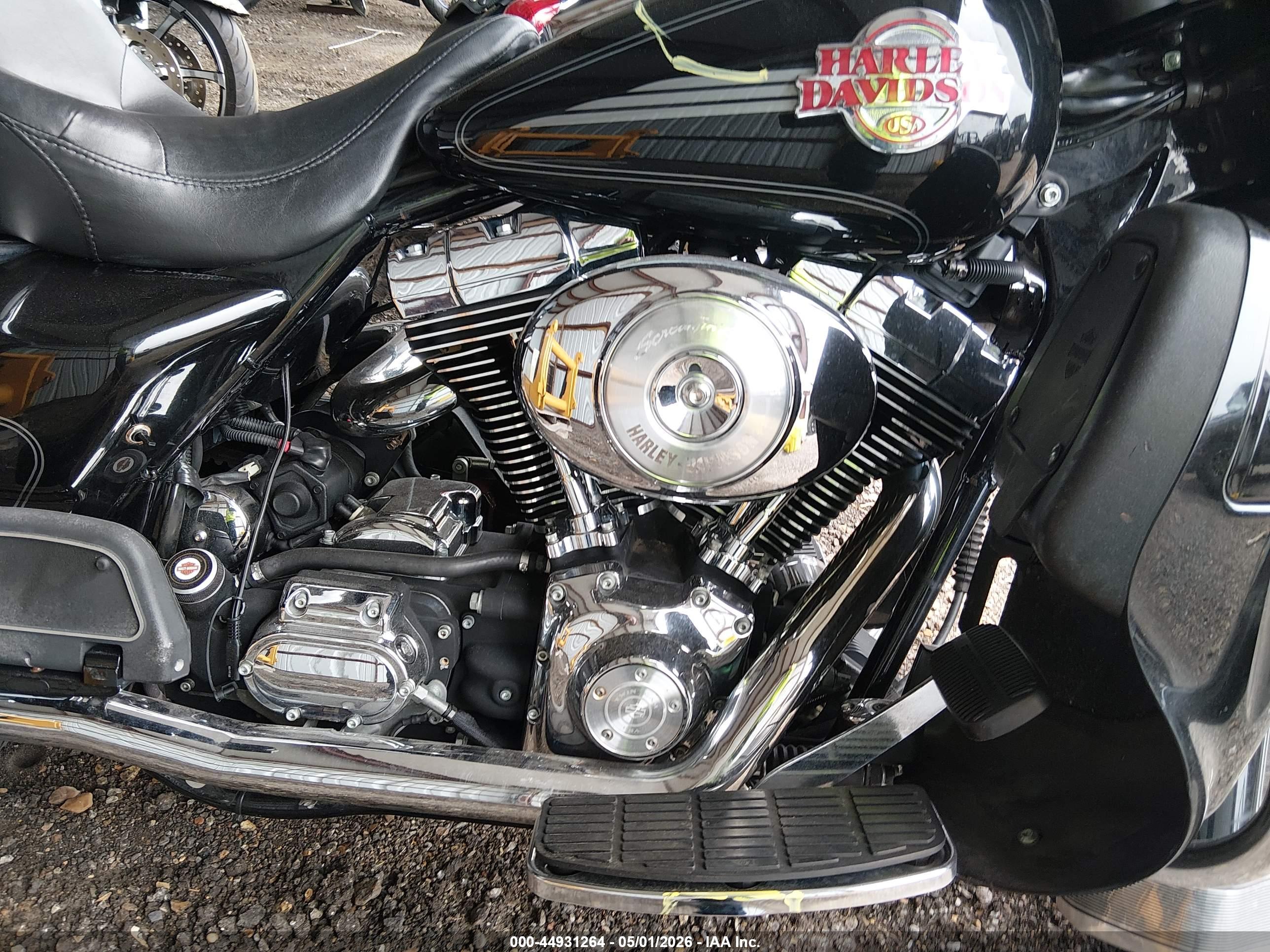 HARLEY-DAVIDSON FLHTCUI image 8