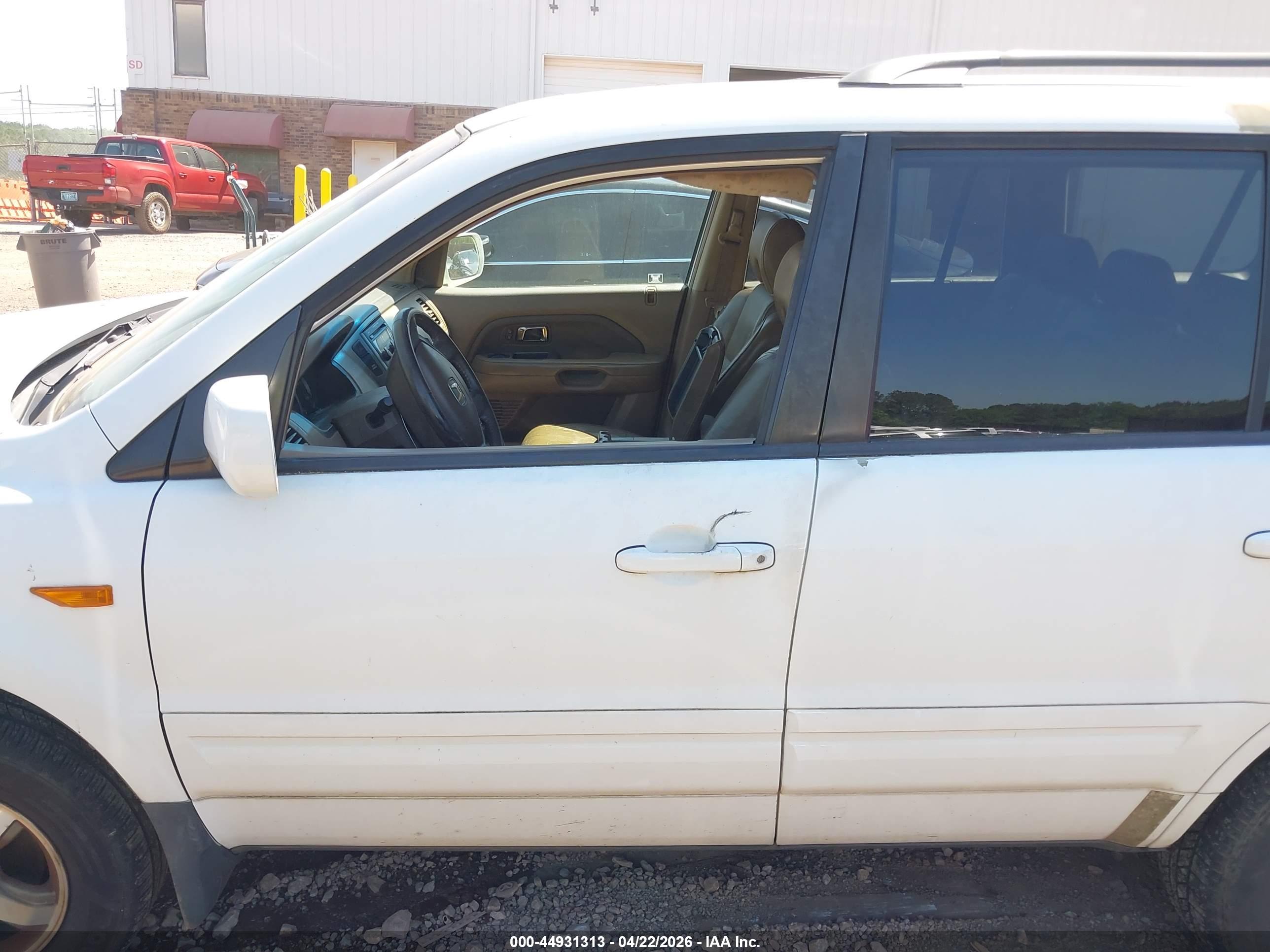 HONDA PILOT image 6