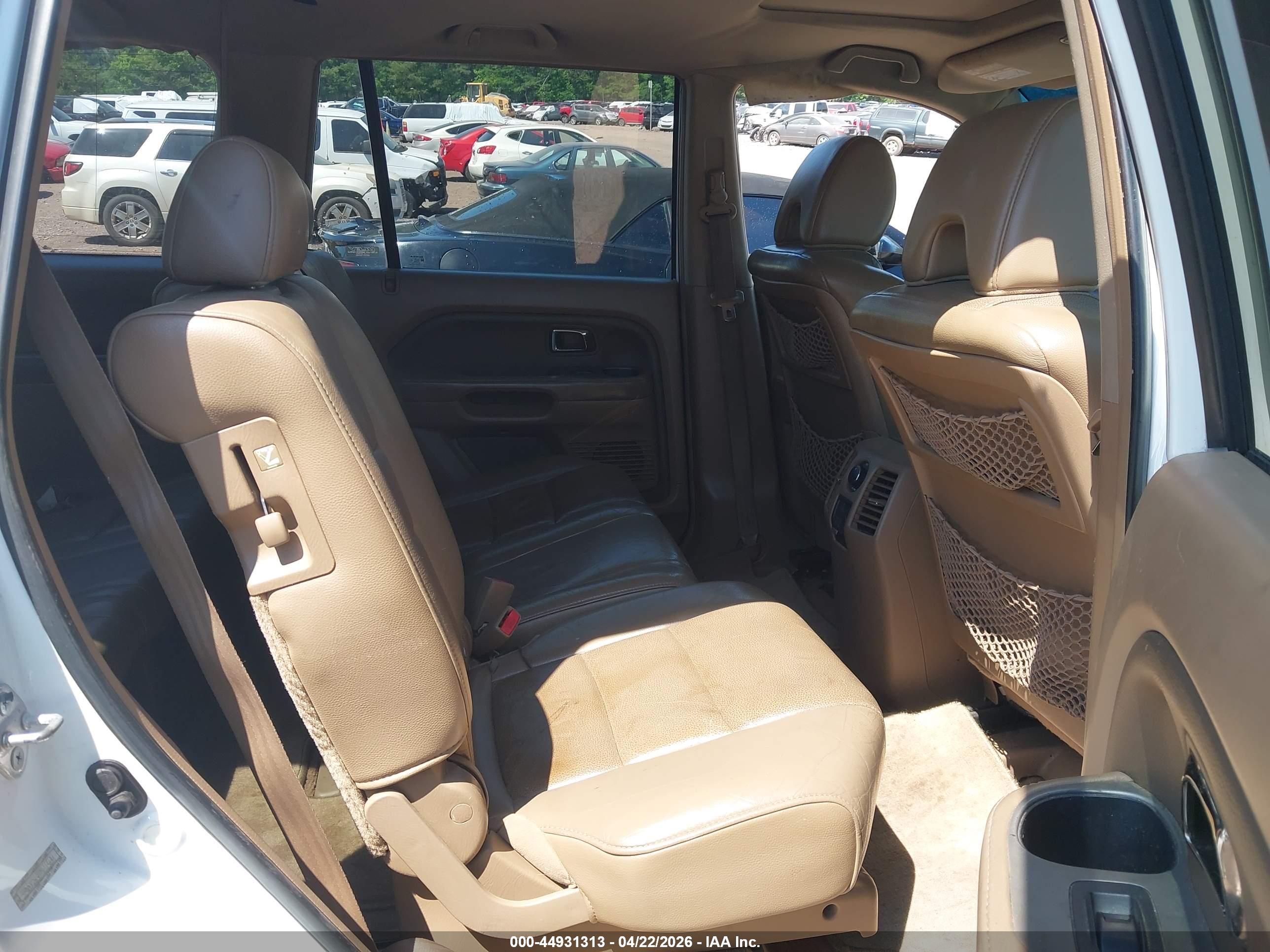 HONDA PILOT image 8