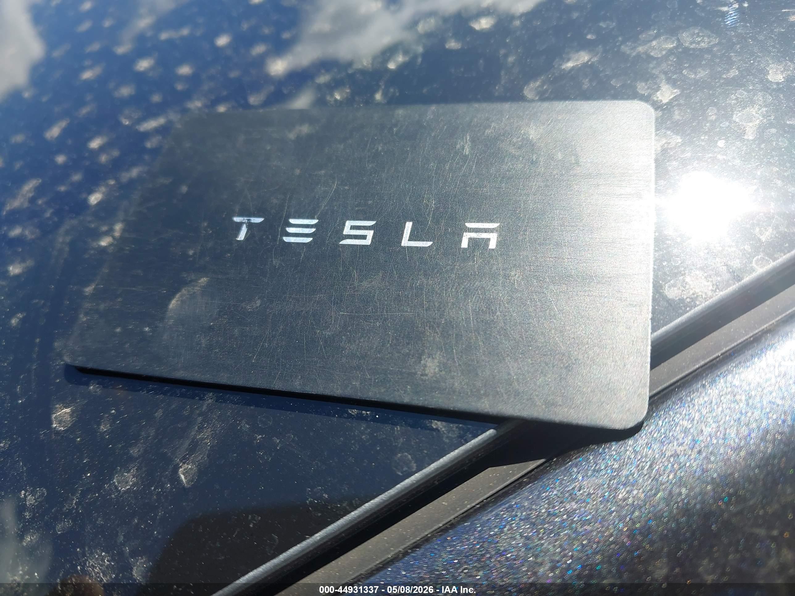TESLA MODEL image 11