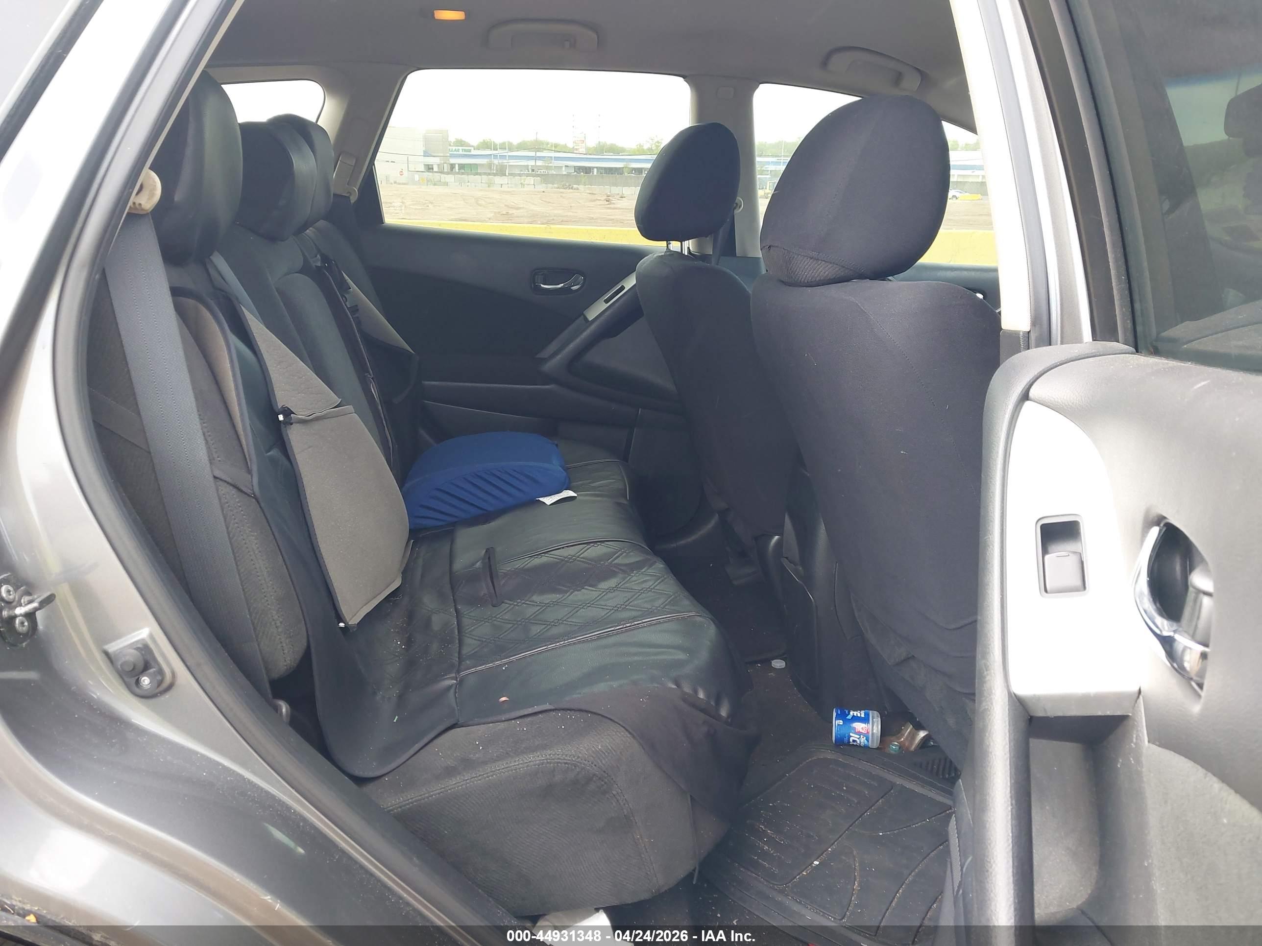 NISSAN MURANO image 8