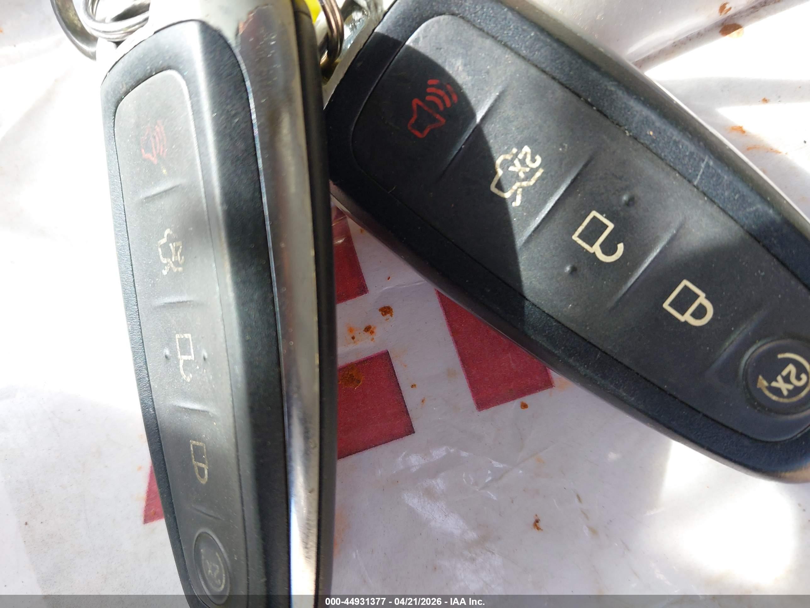 FORD ESCAPE image 11
