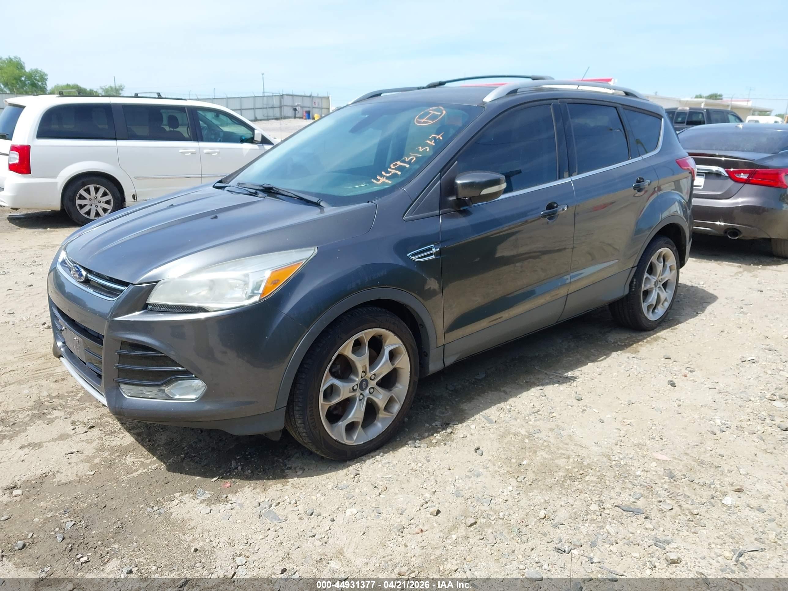 FORD ESCAPE image 2