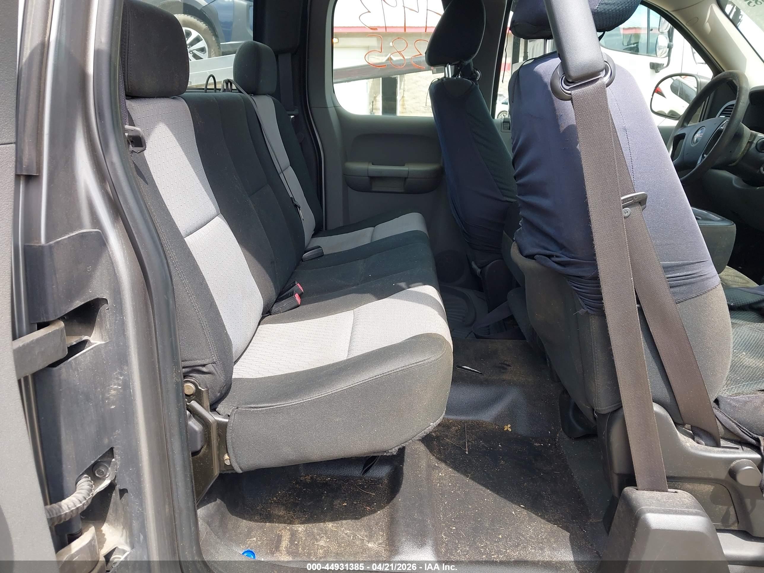 GMC SIERRA image 8