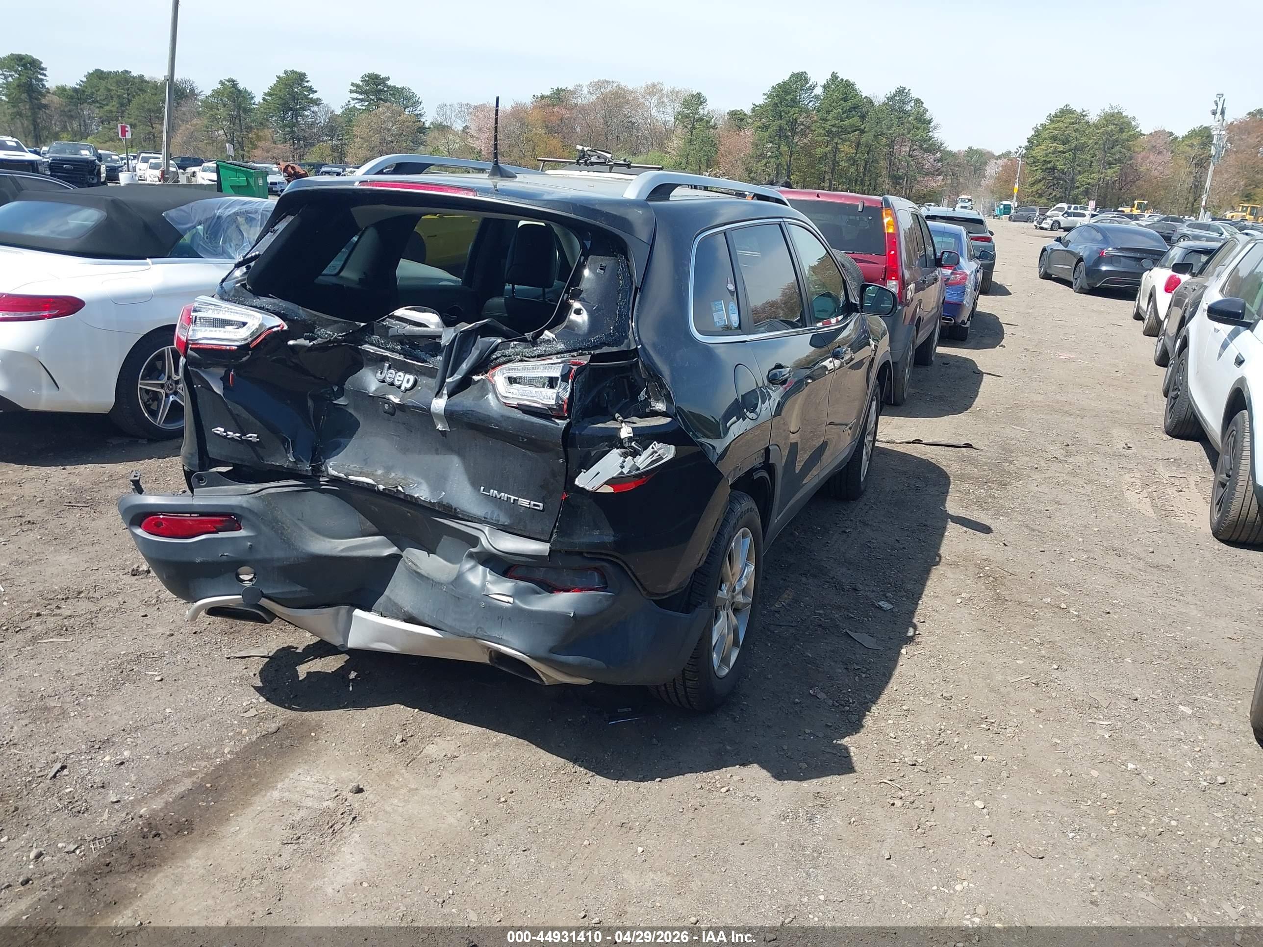 JEEP CHEROKEE image 4