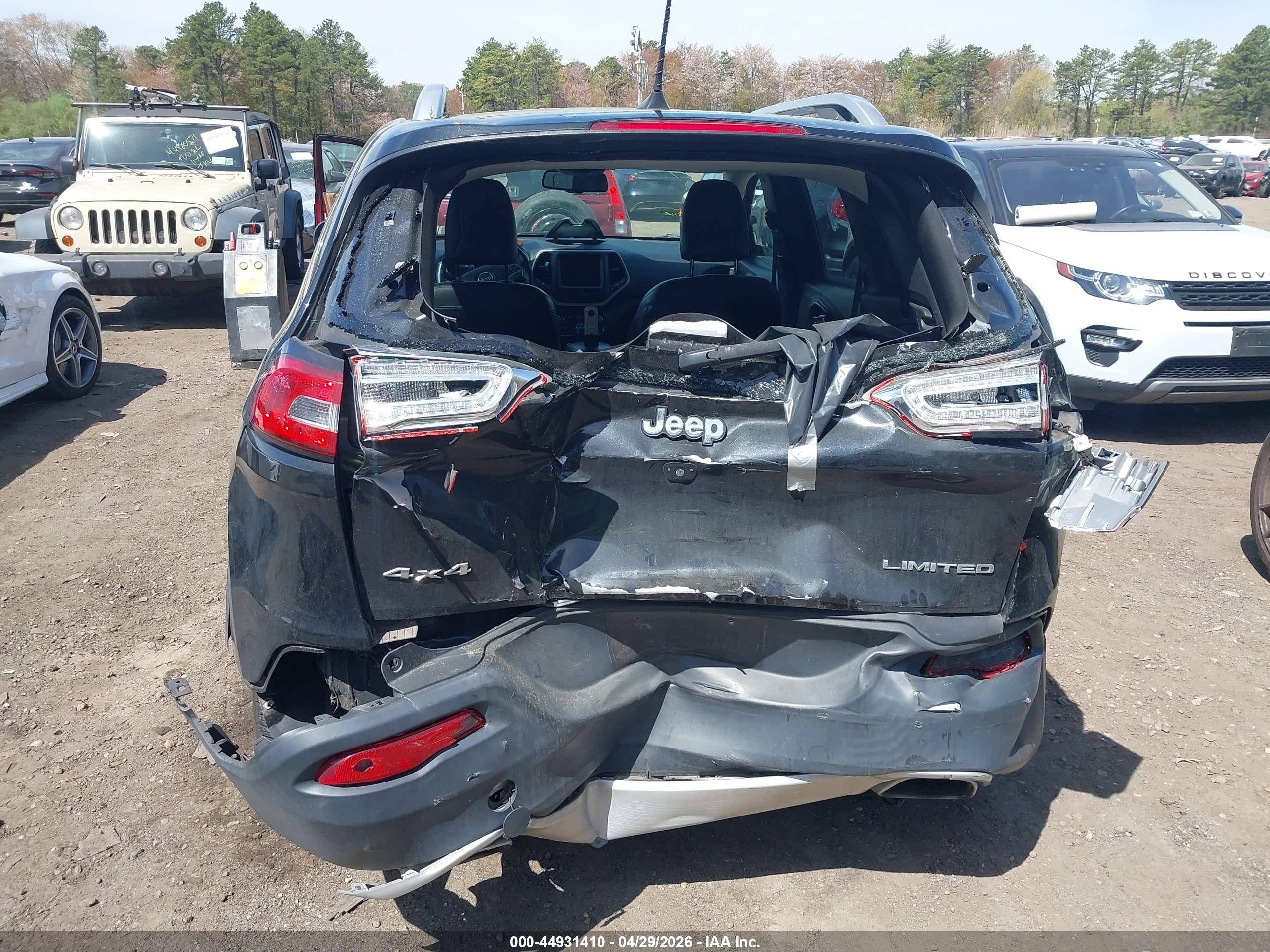 JEEP CHEROKEE image 6